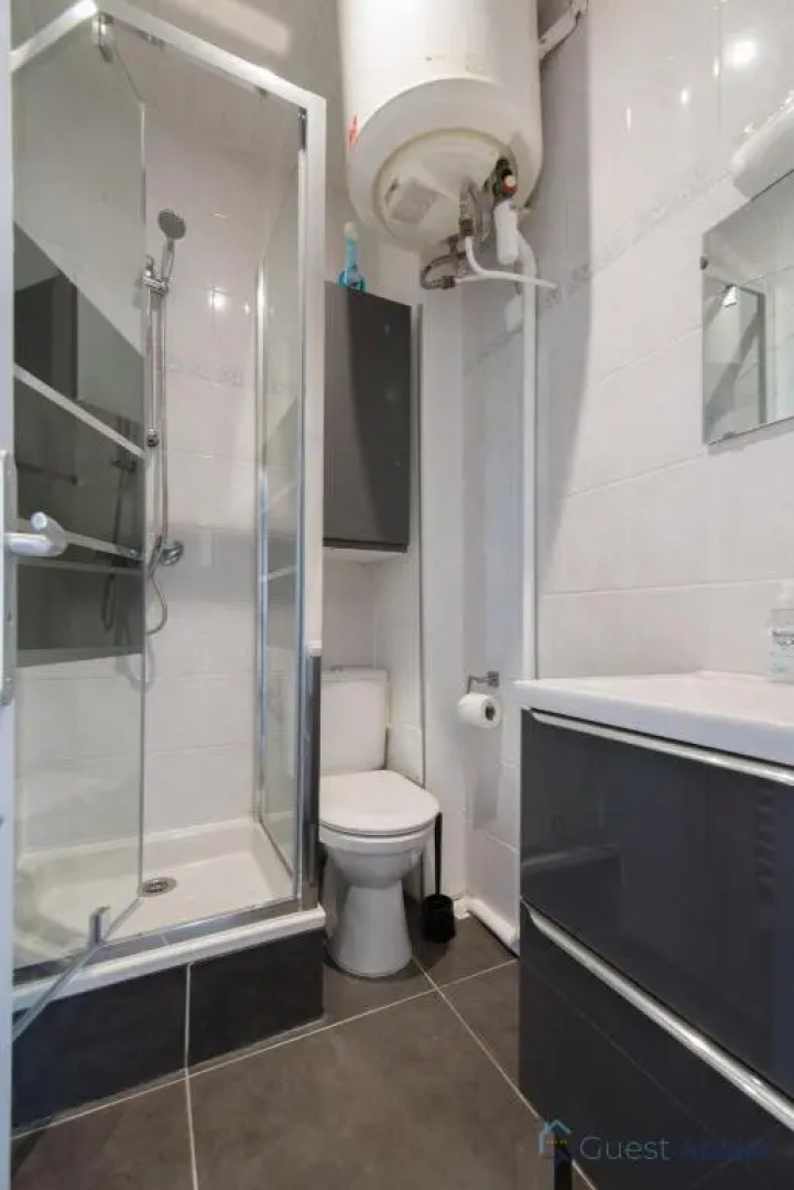 Appartement les pieds dans le sable, vue mer