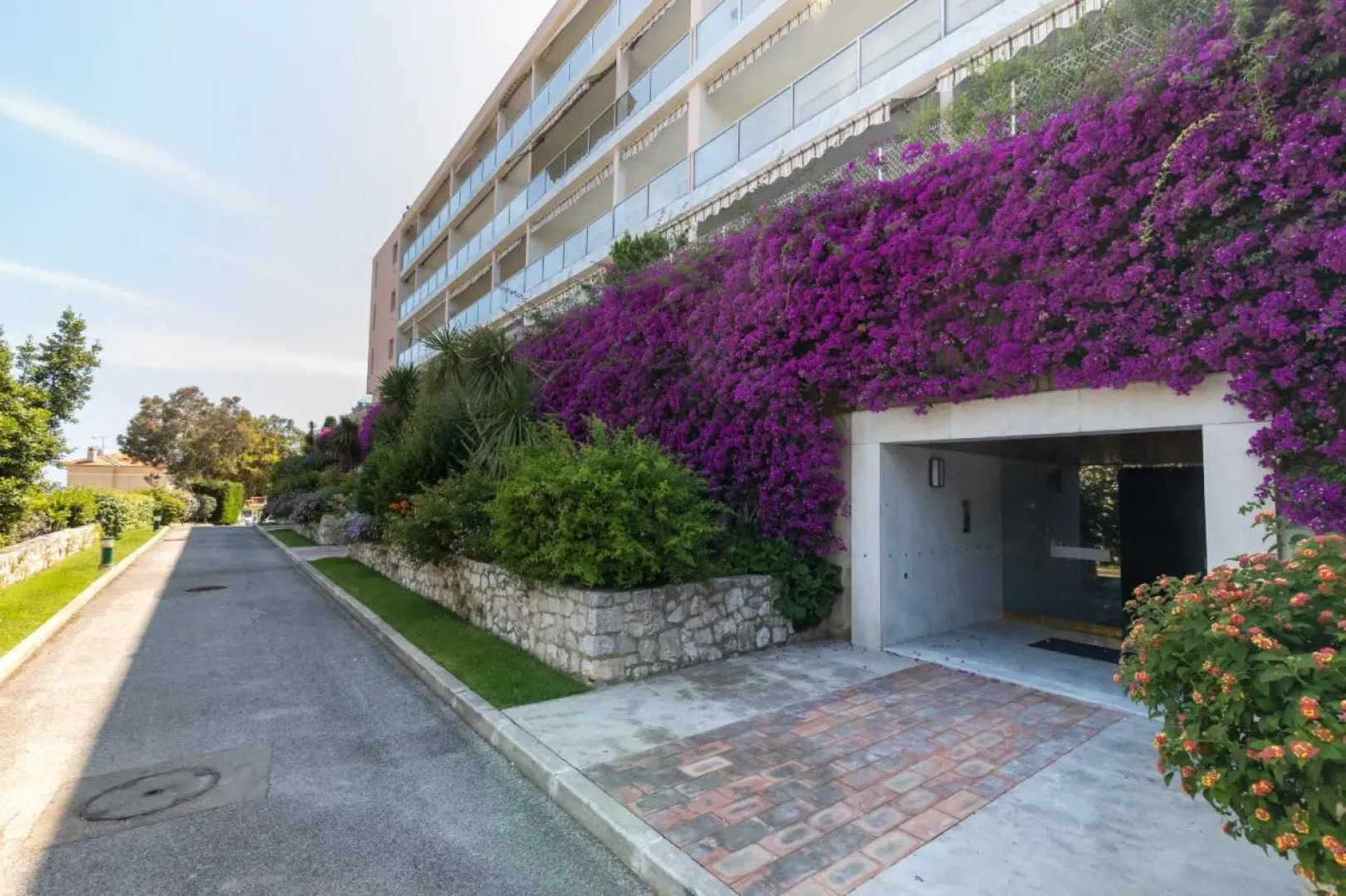 Sea View Park Swimming Pool & Tennis 2 Bdrs