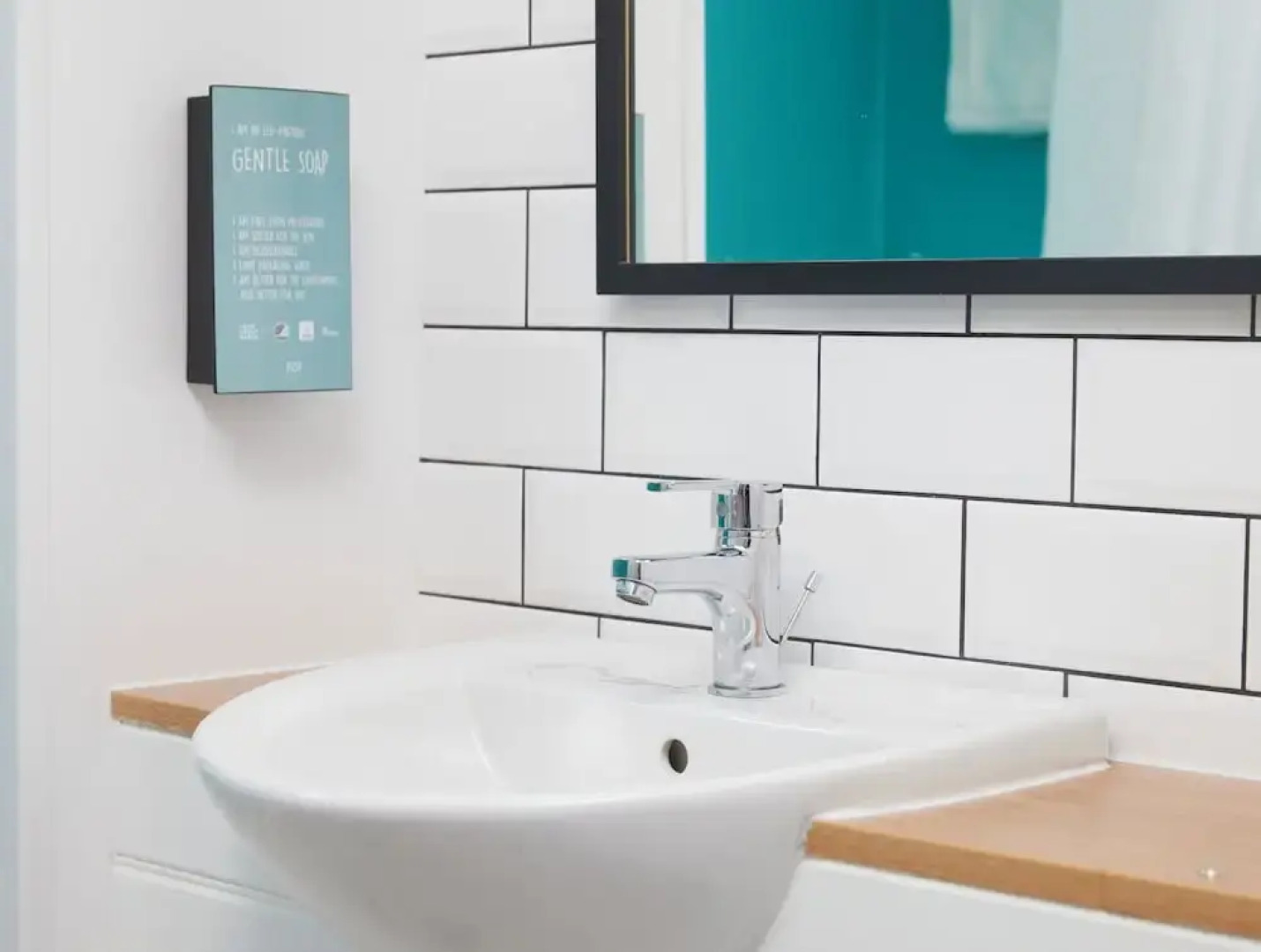 The Longshoot Hotel by Greene King Inns