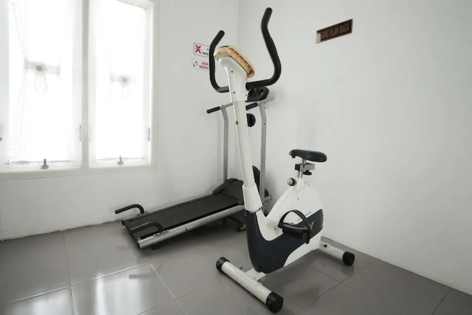 Hotel O Bandar Lampung Near Gor Saburai Formerly Omah Anakku