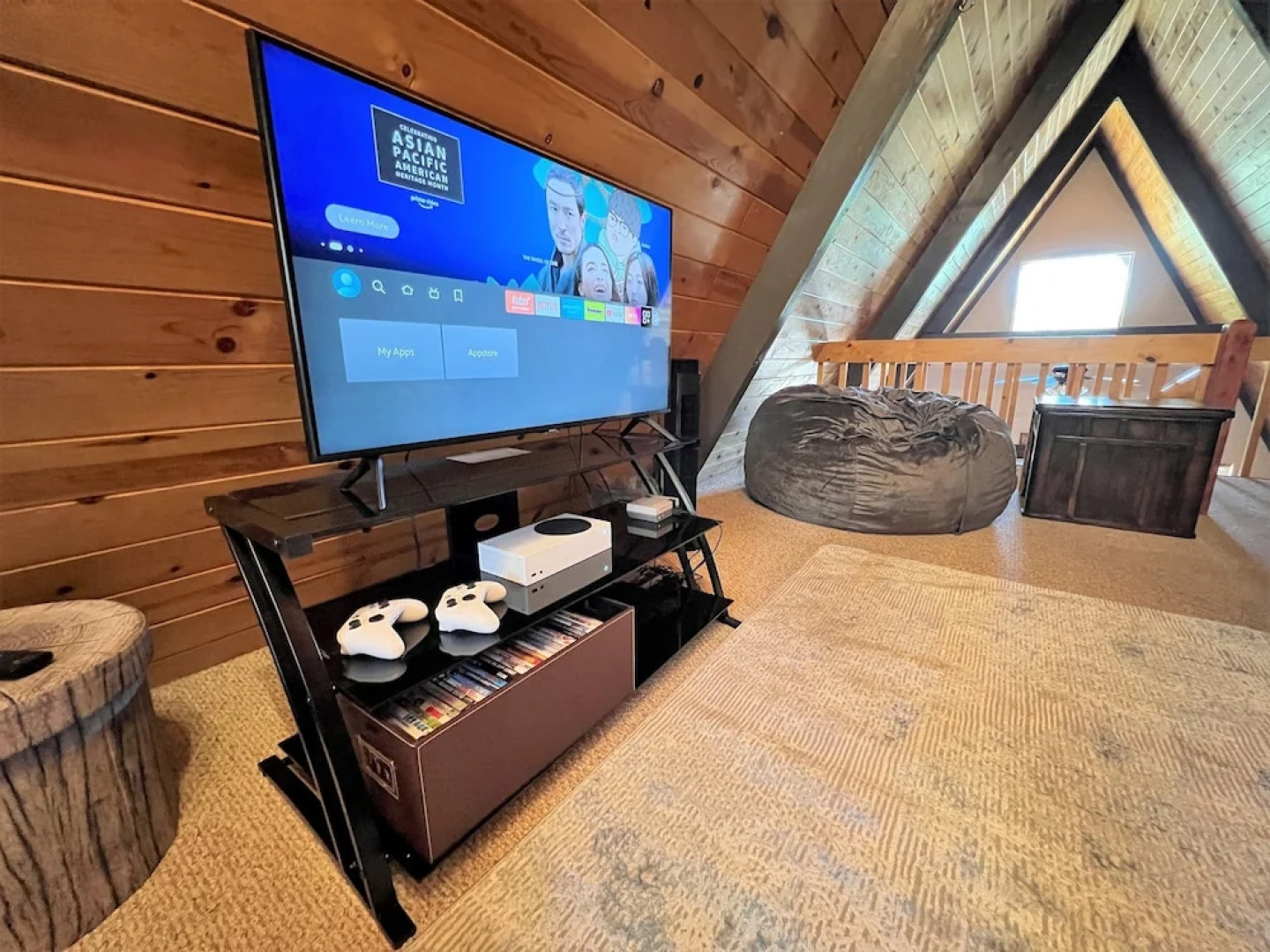 Spacious A-frame Pines Cabin 12 Beds Loft Game Room