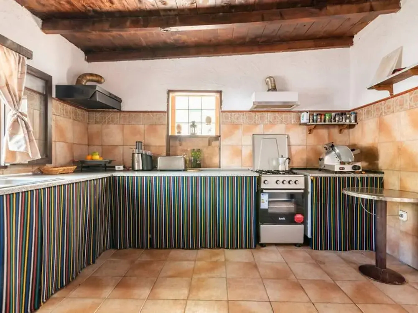 Belvilla by OYO Casa Tata