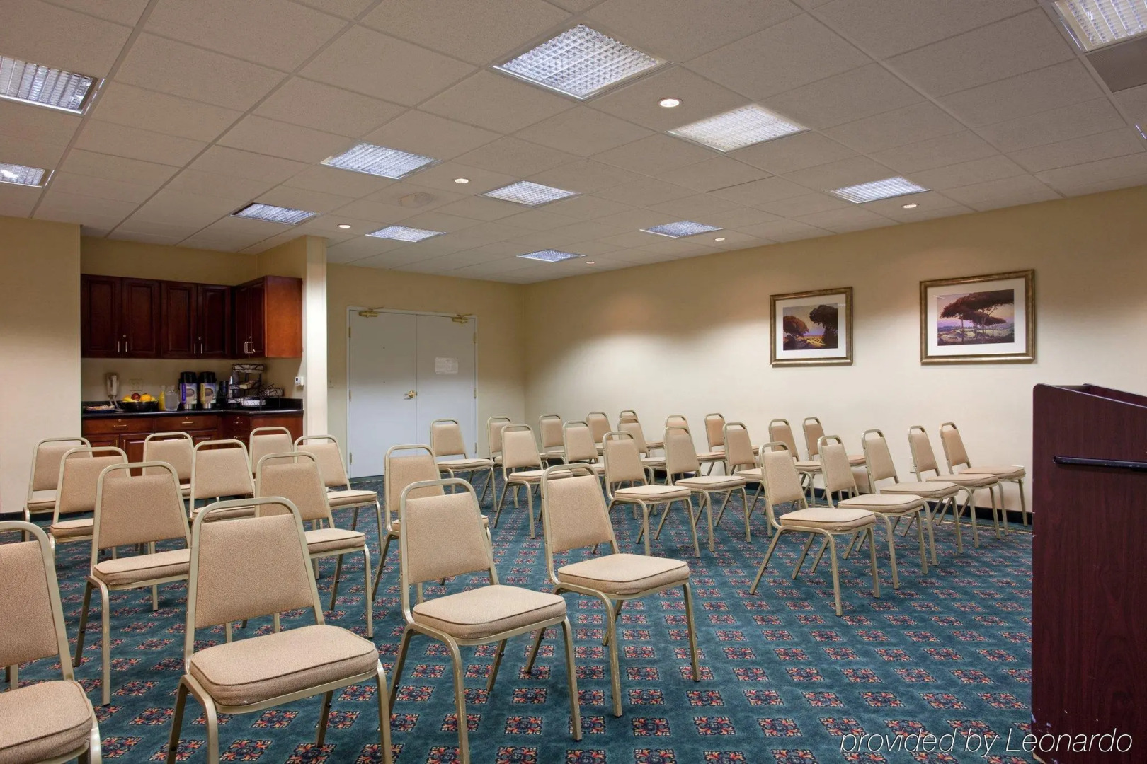 Holiday Inn Express Las Vegas - Stadium Area by IHG