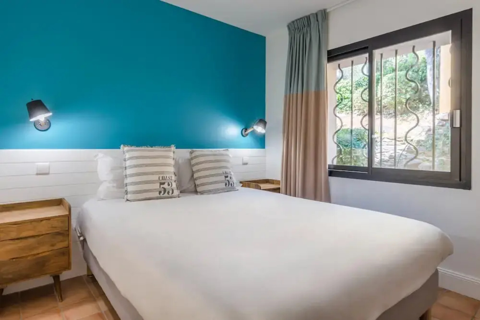 Apartment in Saint-tropez With Beach Access