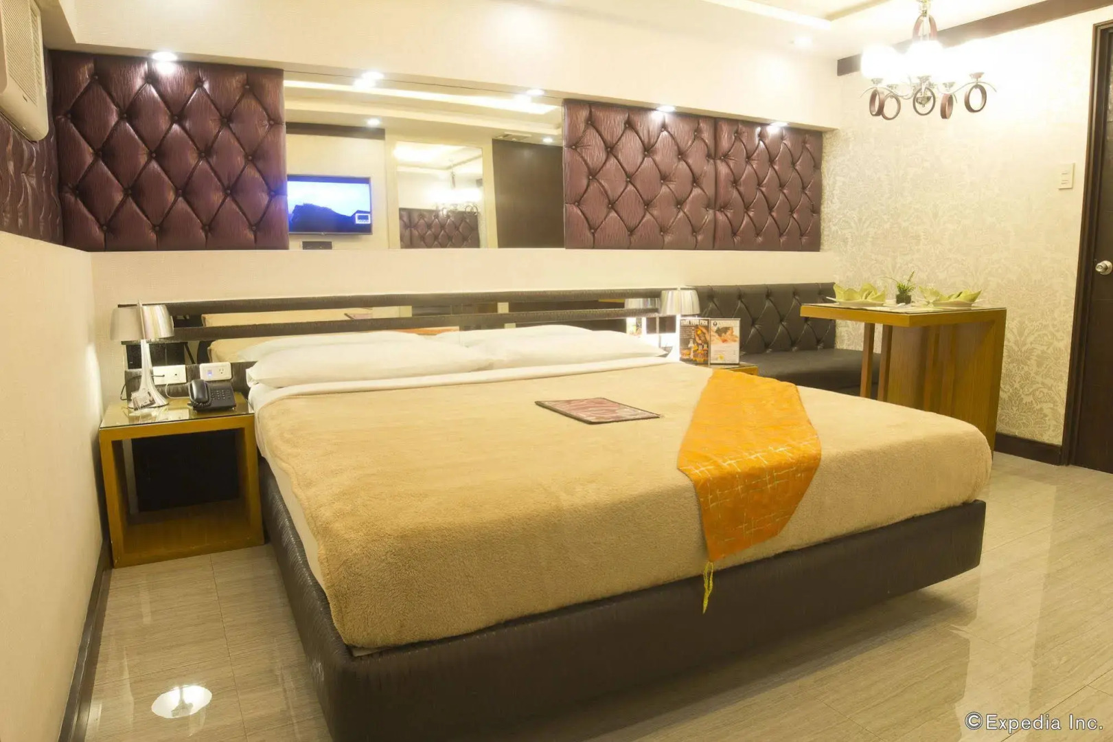 Victoria Court Las Piñas