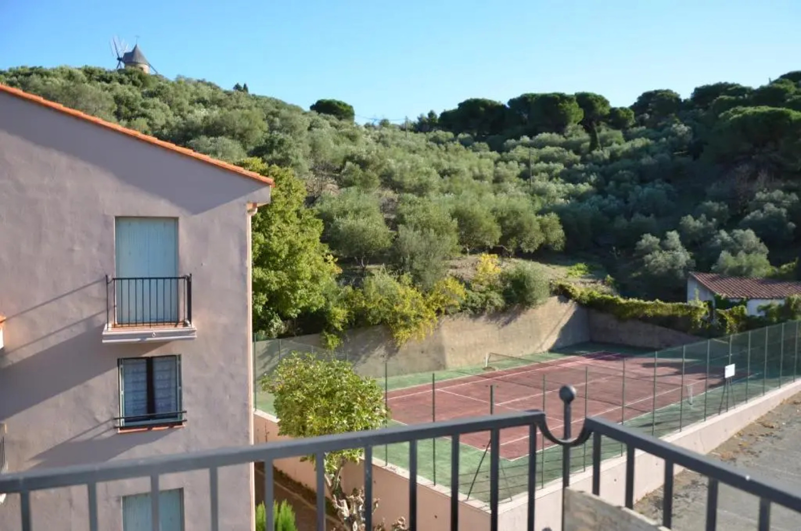 Appartement 2 pièces, parking, balcon, proche plage