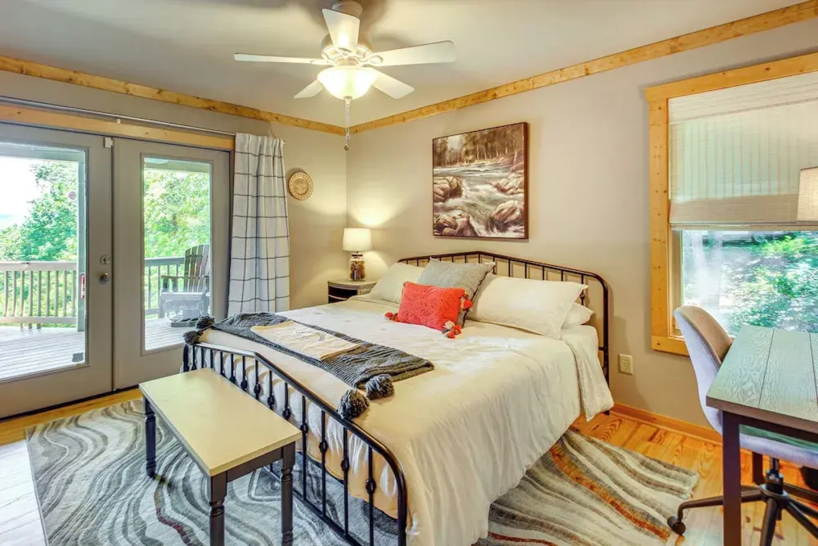 Ellijay Cabin w/ Hot Tub & Mountain Views