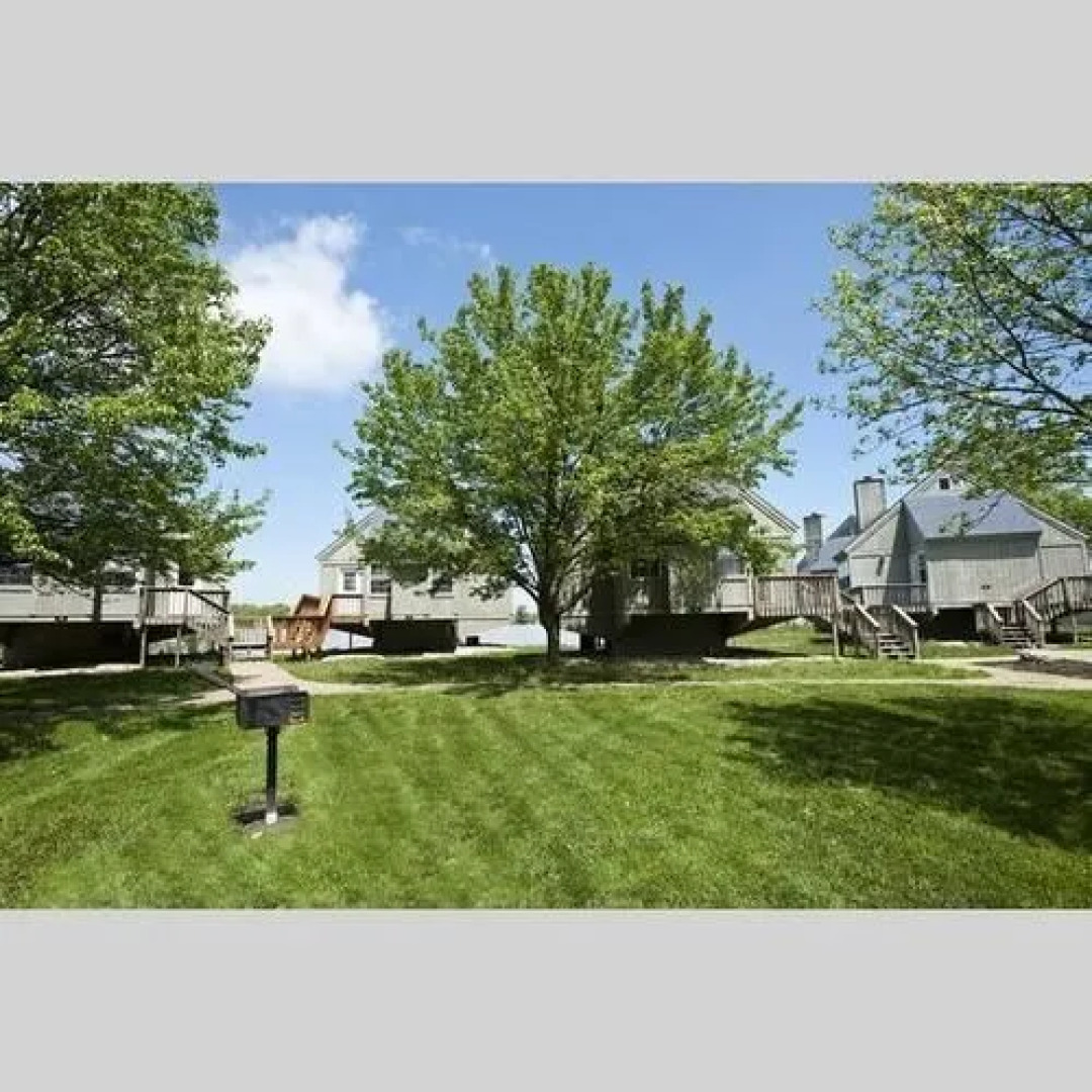 Erie Islands Resort and Marina