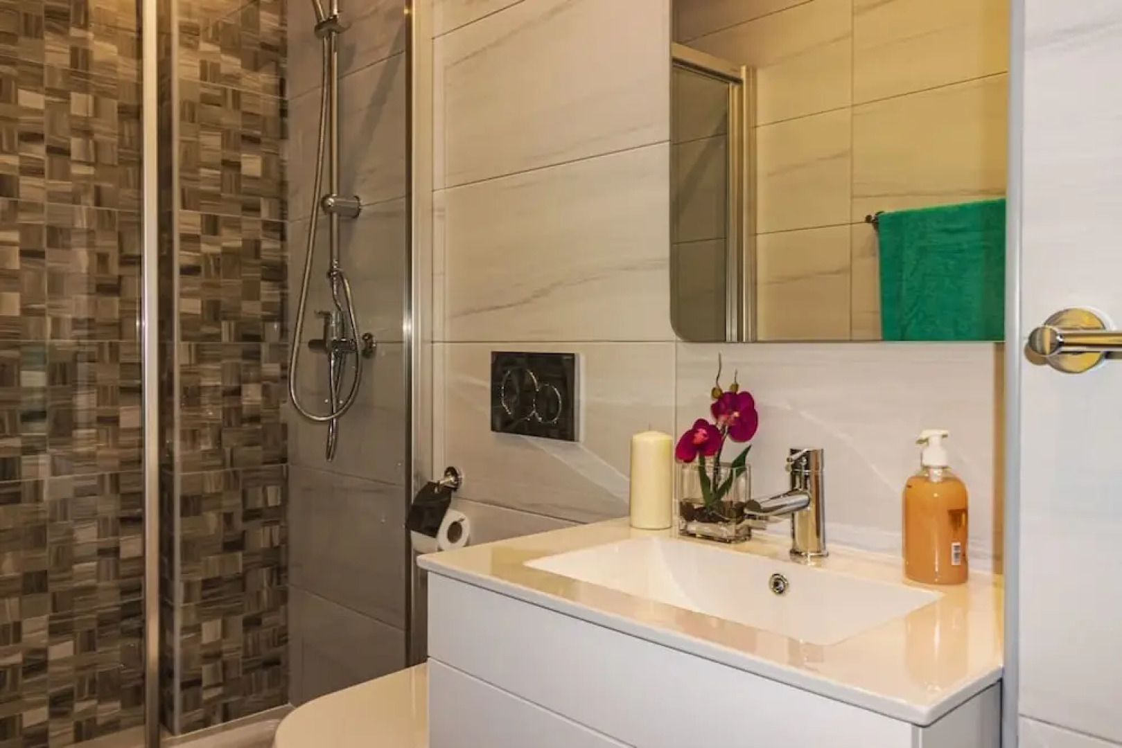 Inviting 2-bed Apartment in Armação de Pêra