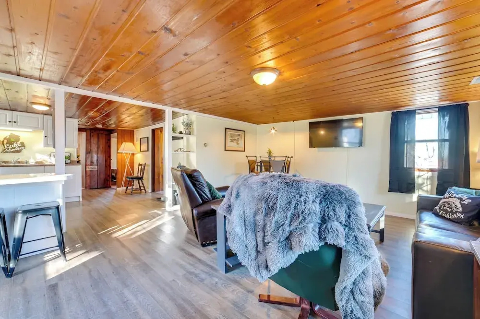 Houghton Lake Cottage - Central Location!