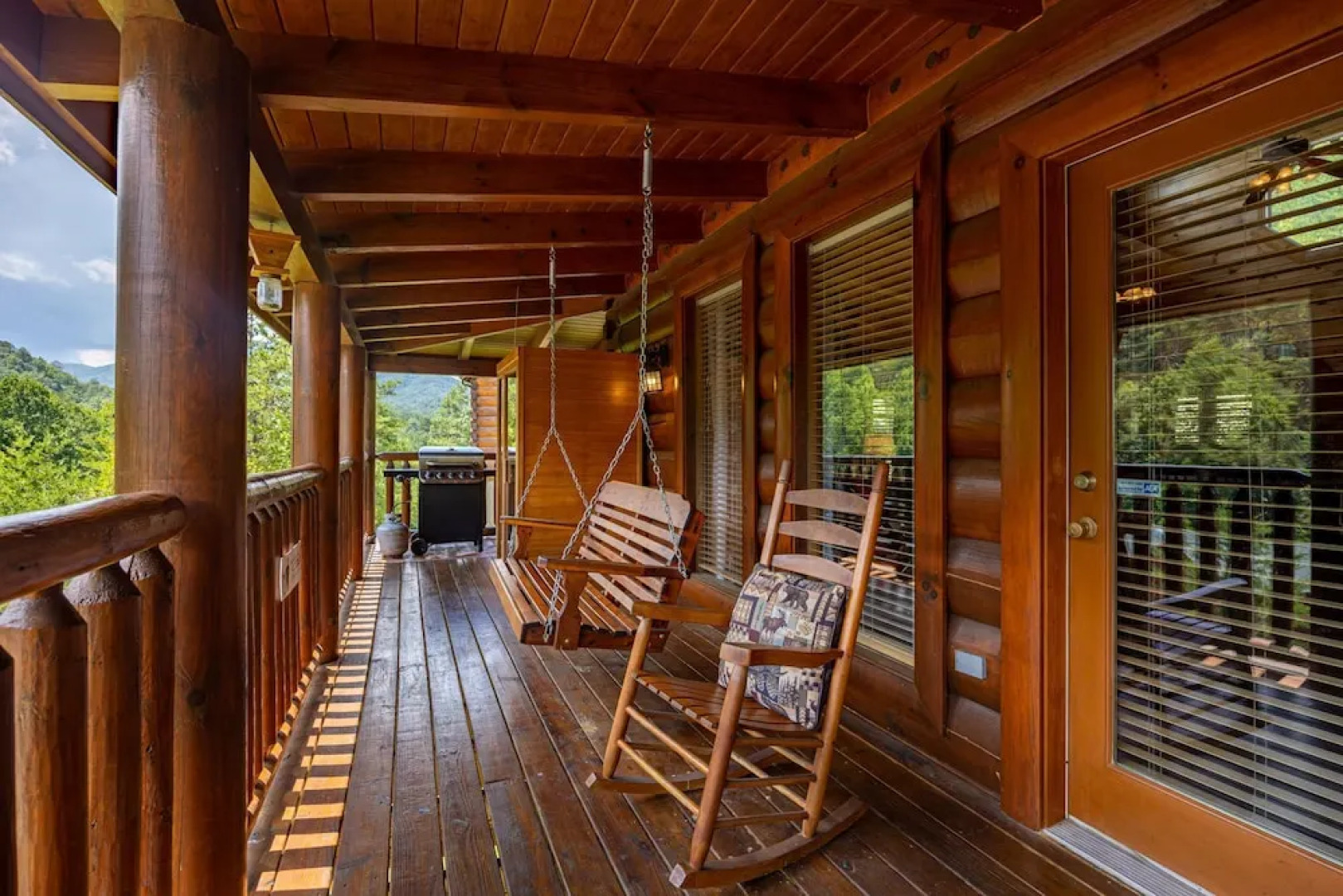 MooseBehaving - Two Bedroom Cabin