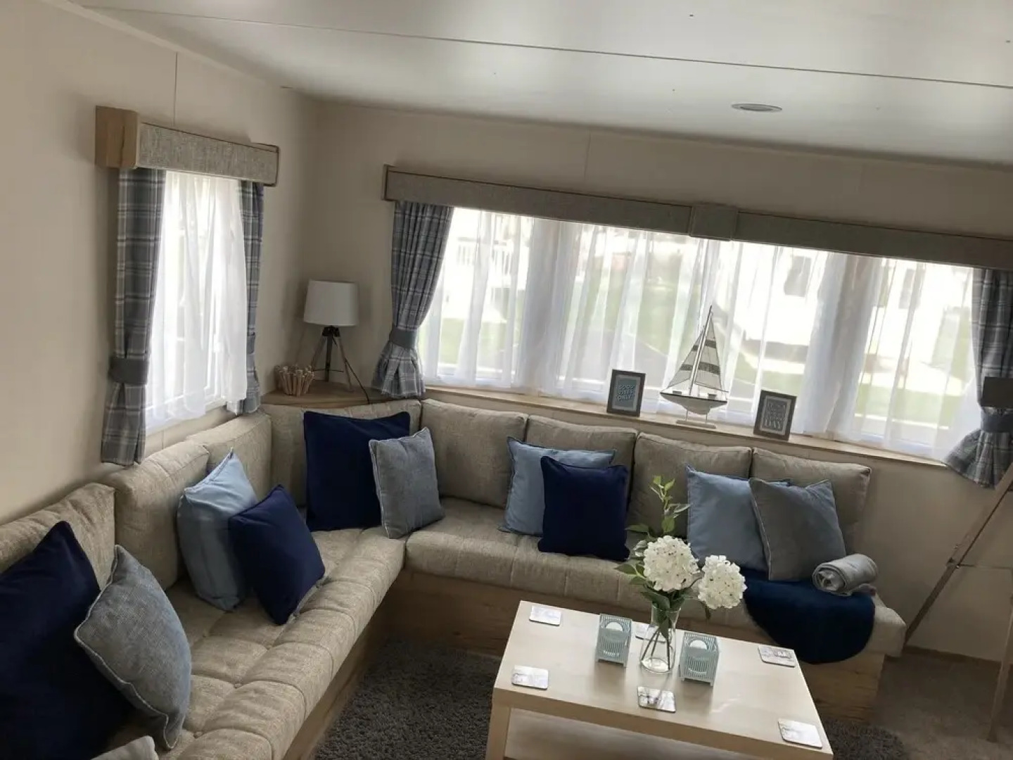 Sherwood Retreat Stunning Modern Hot Tub Holiday