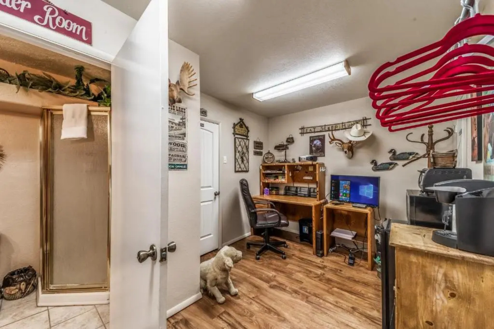 Gotch Eyed Moose, 3 Bedrooms, 3 bath, Pool and Tennis Access, Sleeps 10