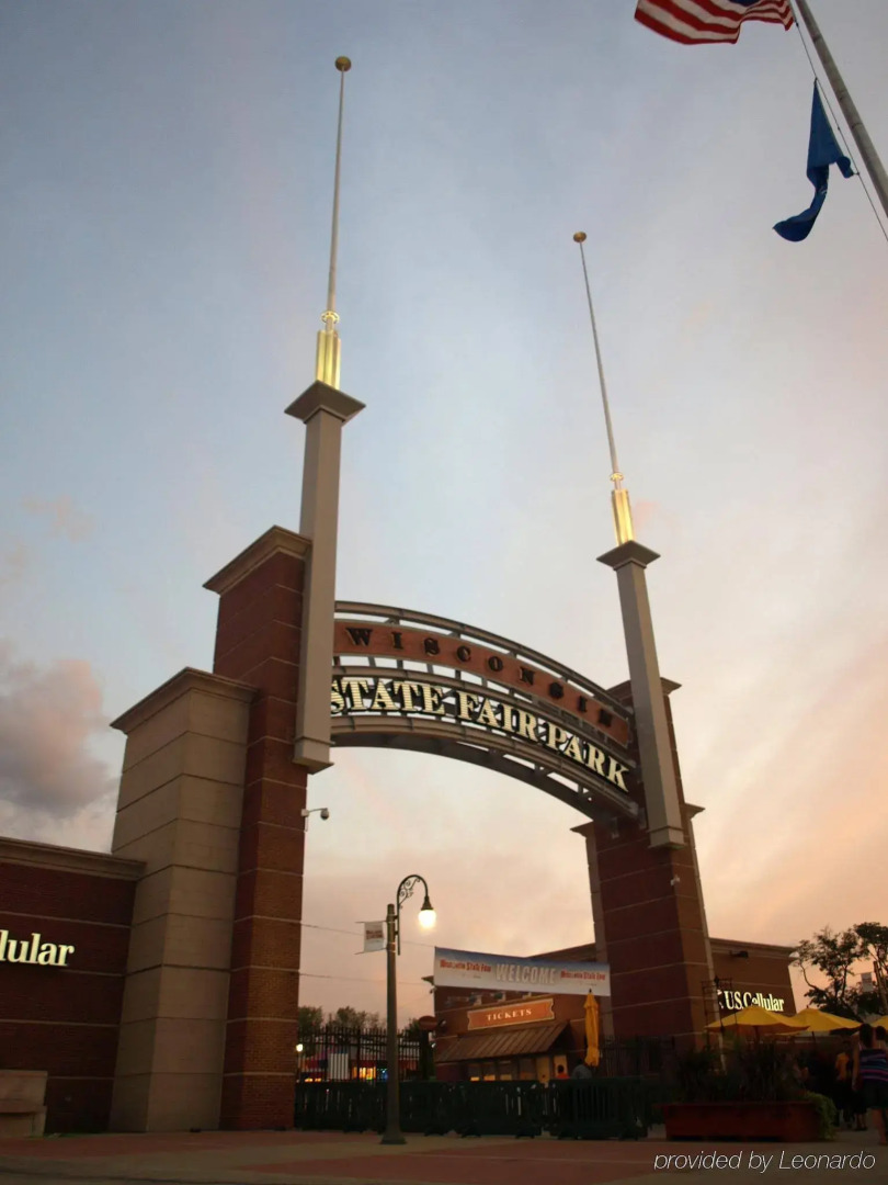 Towneplace Suites By Marriott Brookfield