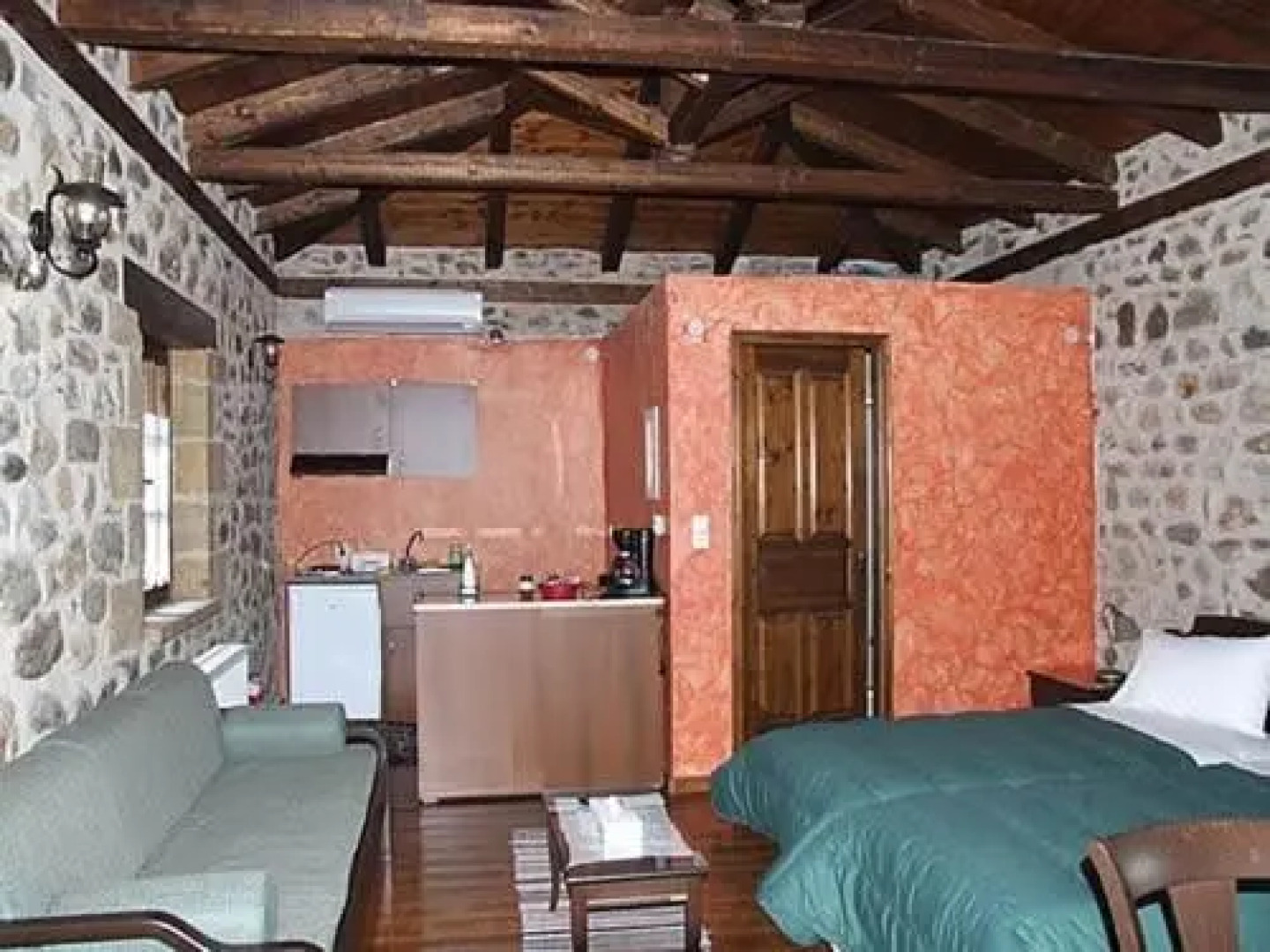 Pikoulianika Apartments