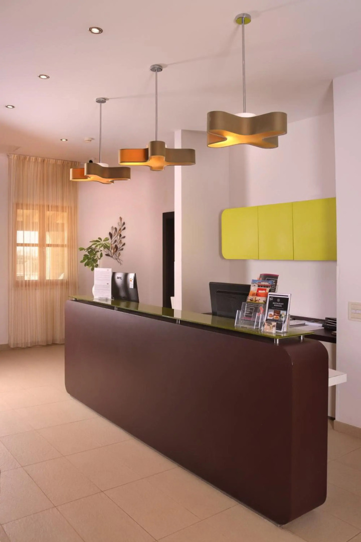 Hotel & Restaurant Velanera