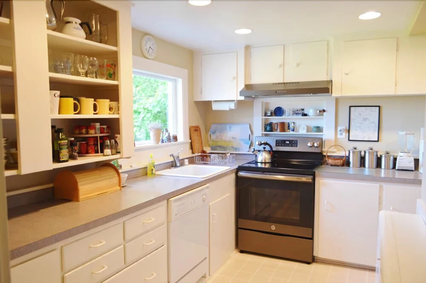 Center Harbor House - Four Bedroom Home