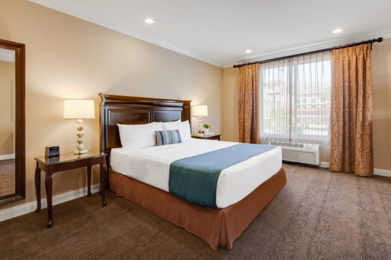 Ayres Hotel & Spa Moreno Valley
