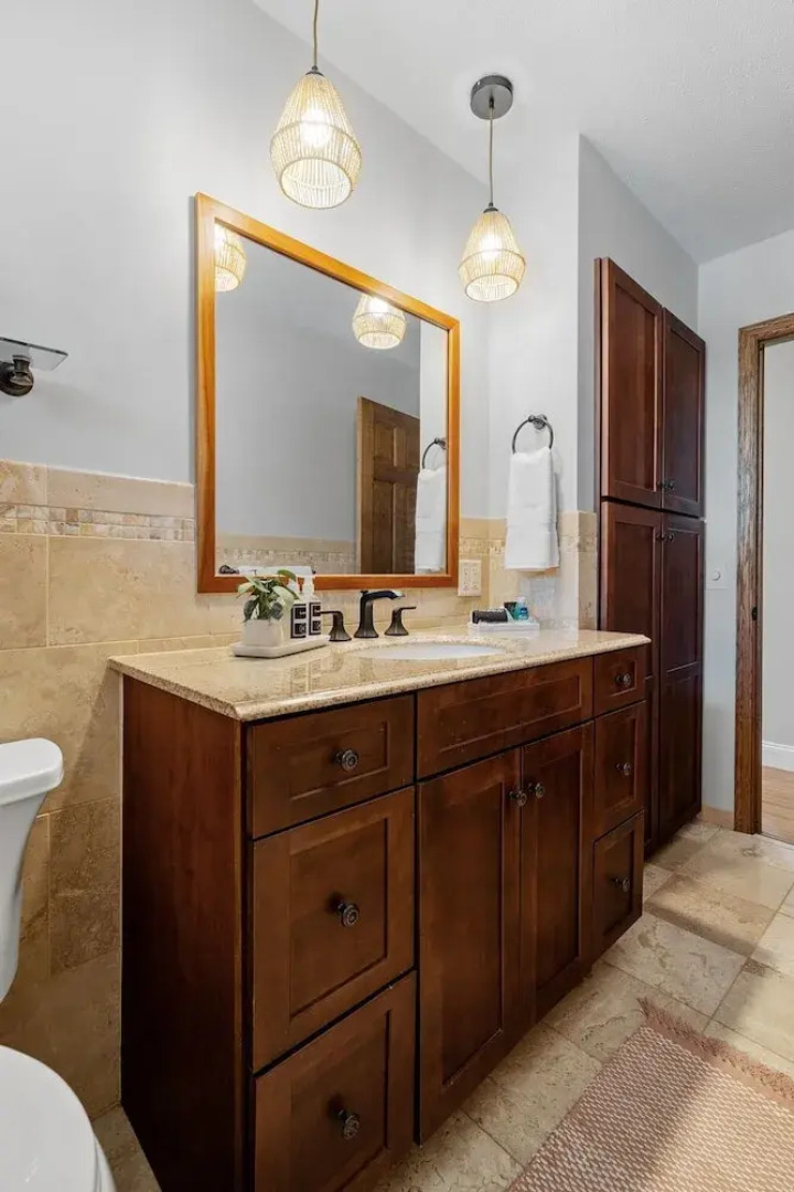 Crystal Lake Clubhouse