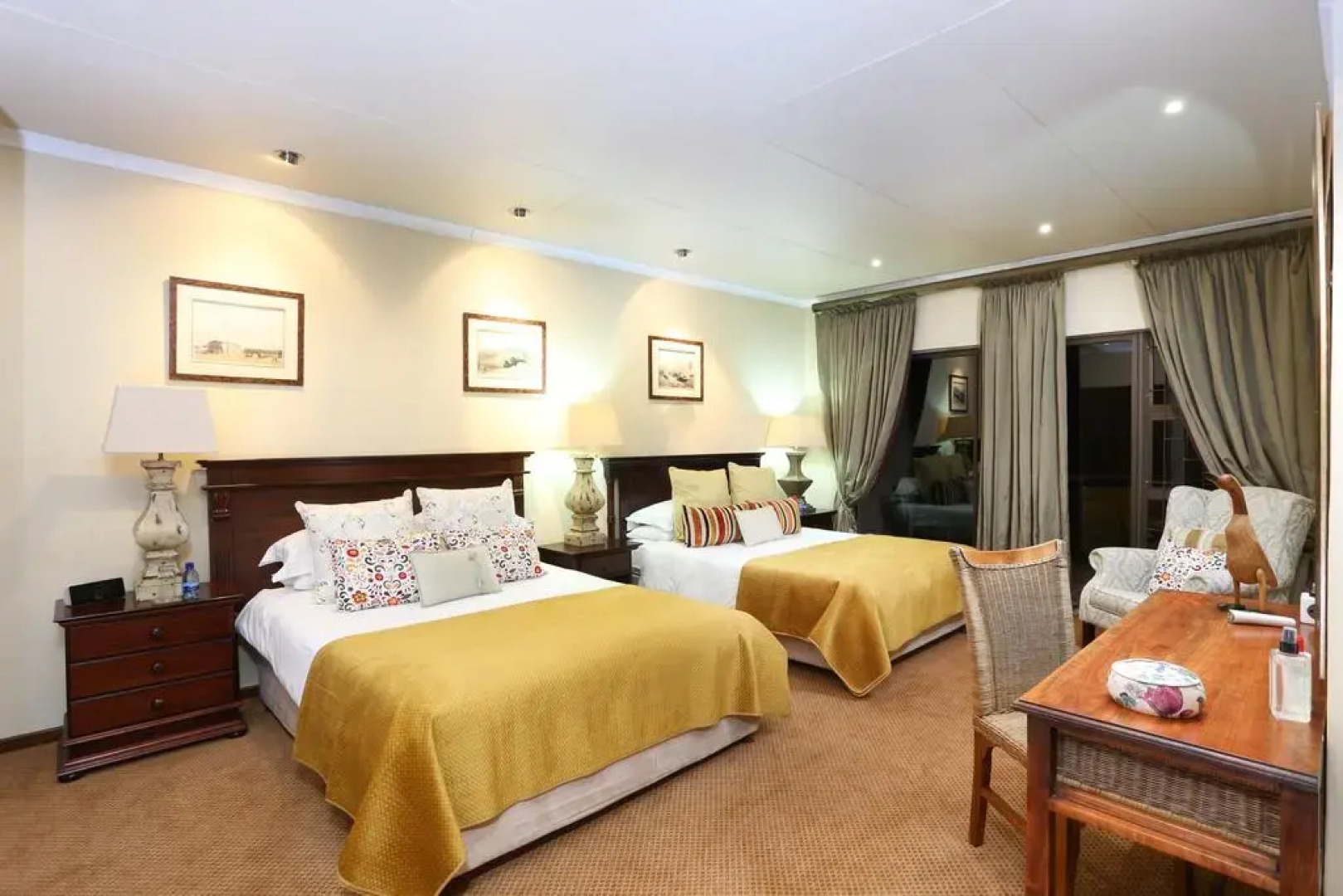 Shangri-La Manor - Adults Only