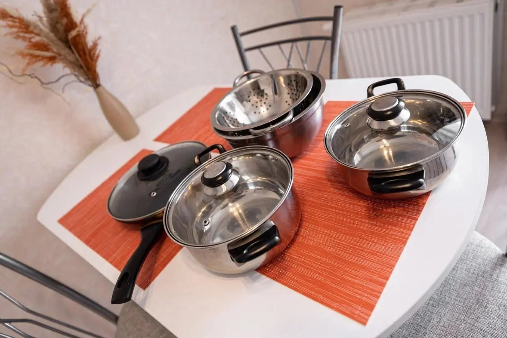 Атмосфера на улице Карпинского 14