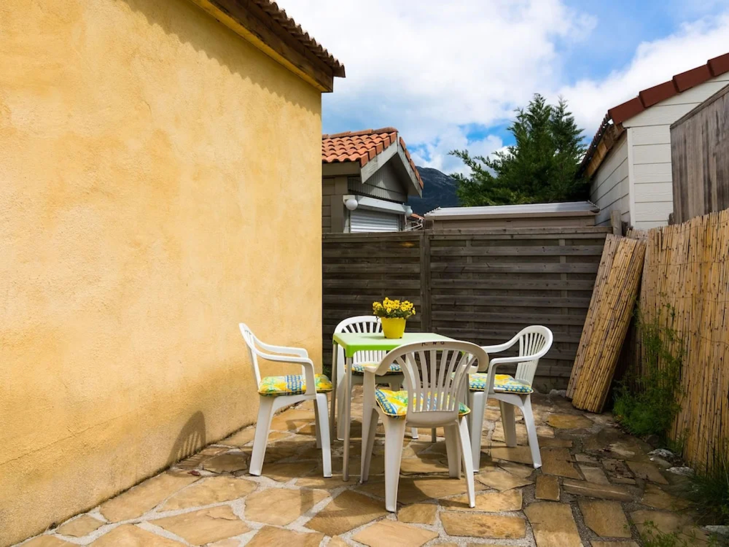 Villa in Park With Communal Swimming Pool, in the Provençal Mountains