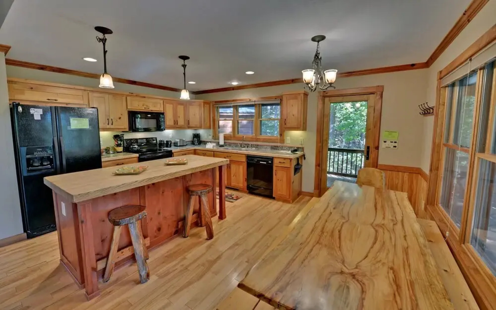 100 Acre Wood- Blue Ridge 7 mi, Near Ocoee River