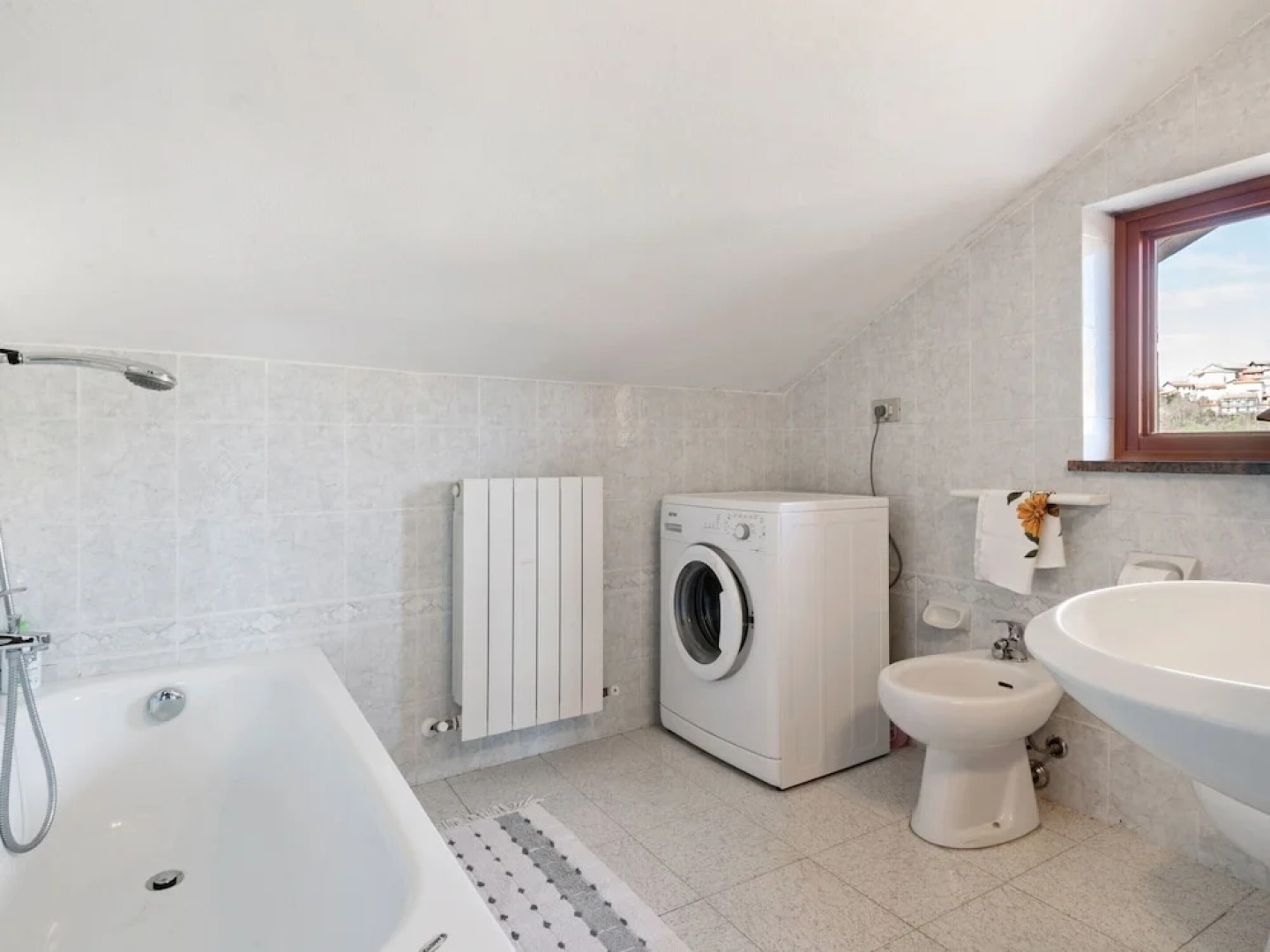 Apartment in Cassinelle With Garden & BBQ