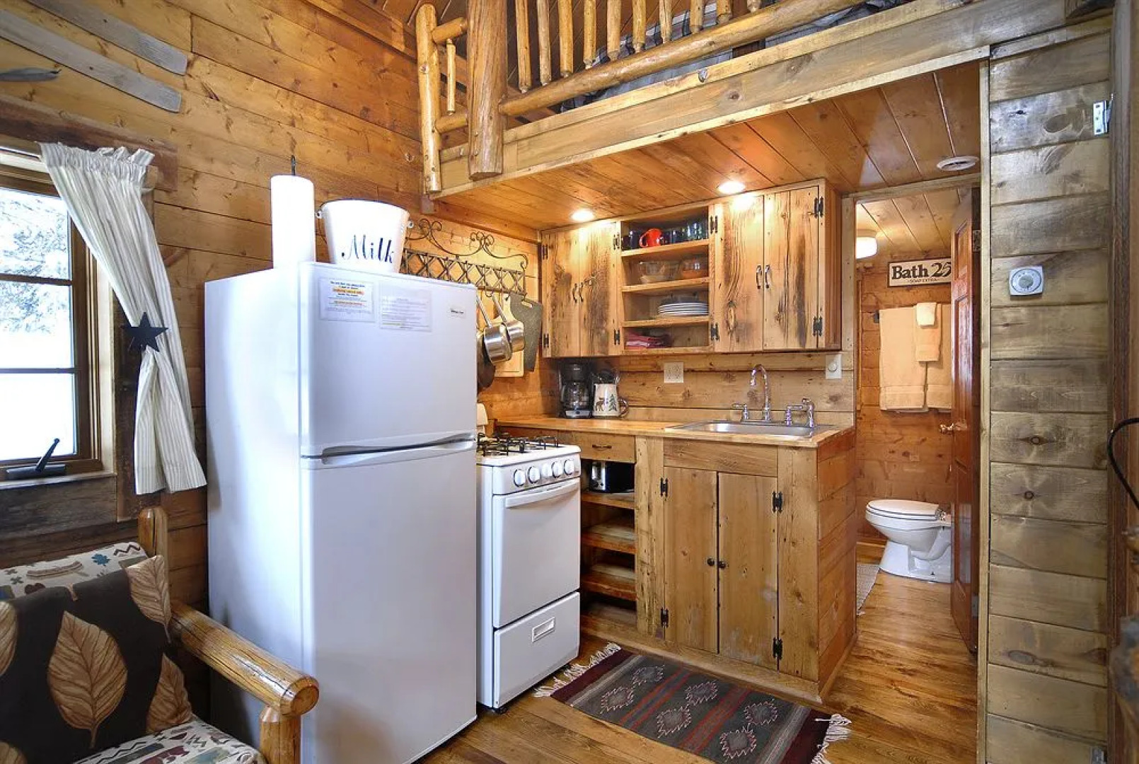 Pioneer Guest Cabins