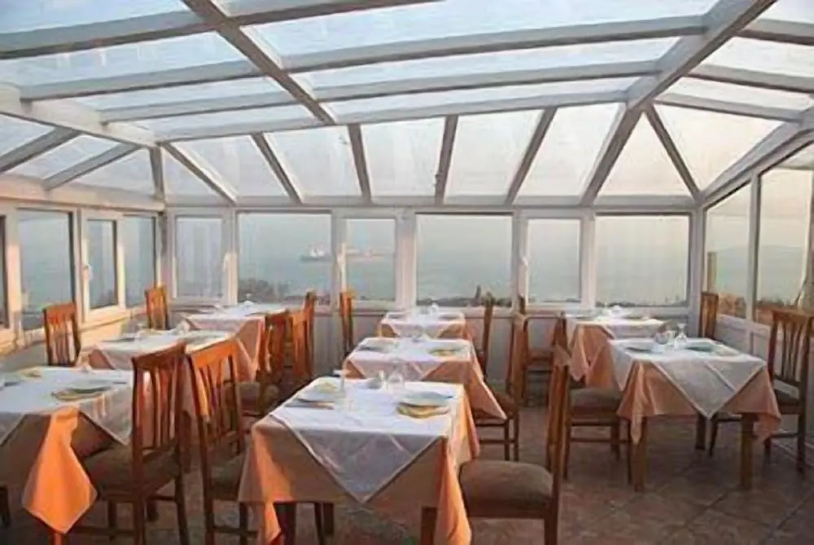 Askin Hotel