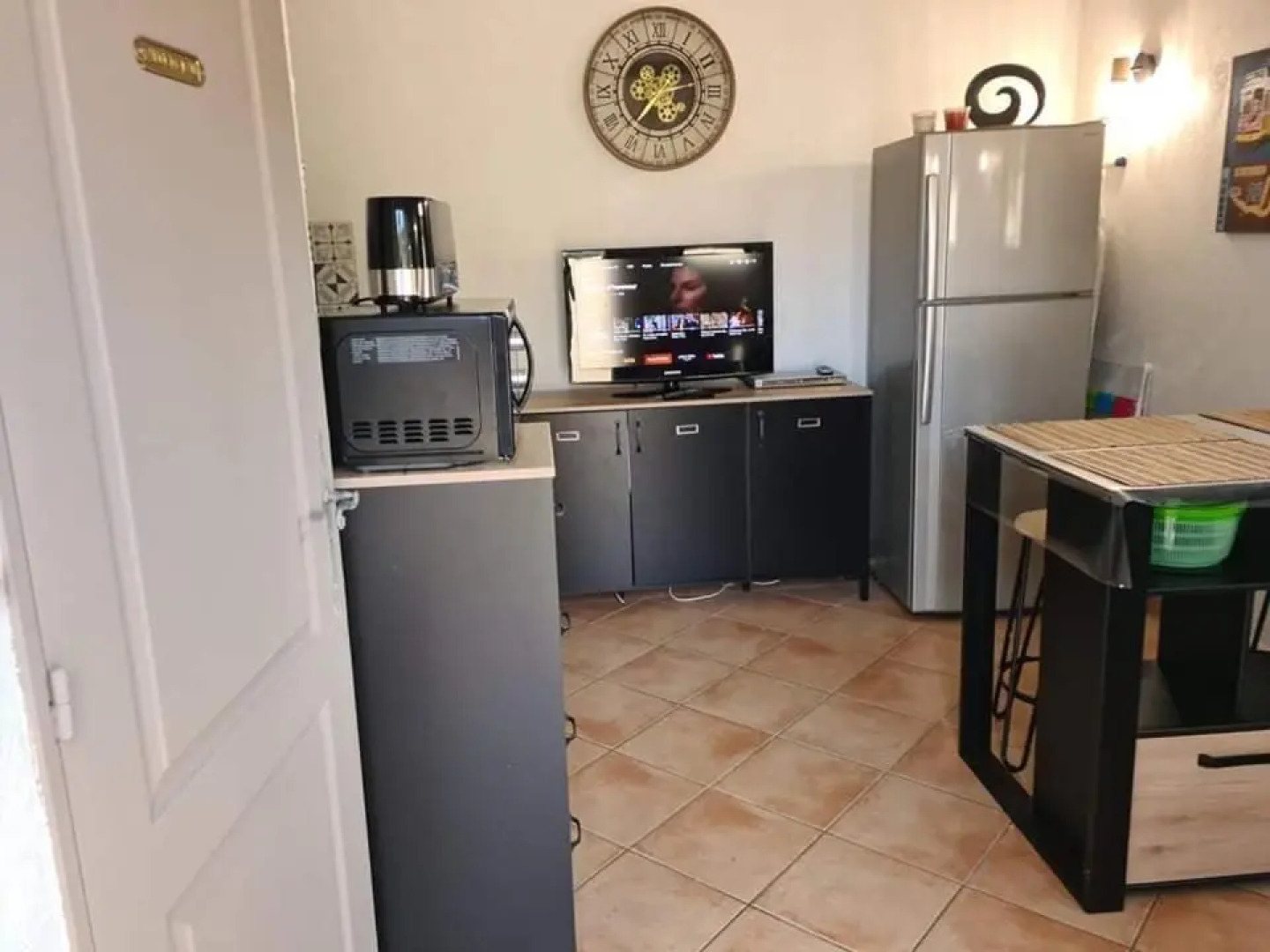 Studio dans villa calme à 15km de Cannes