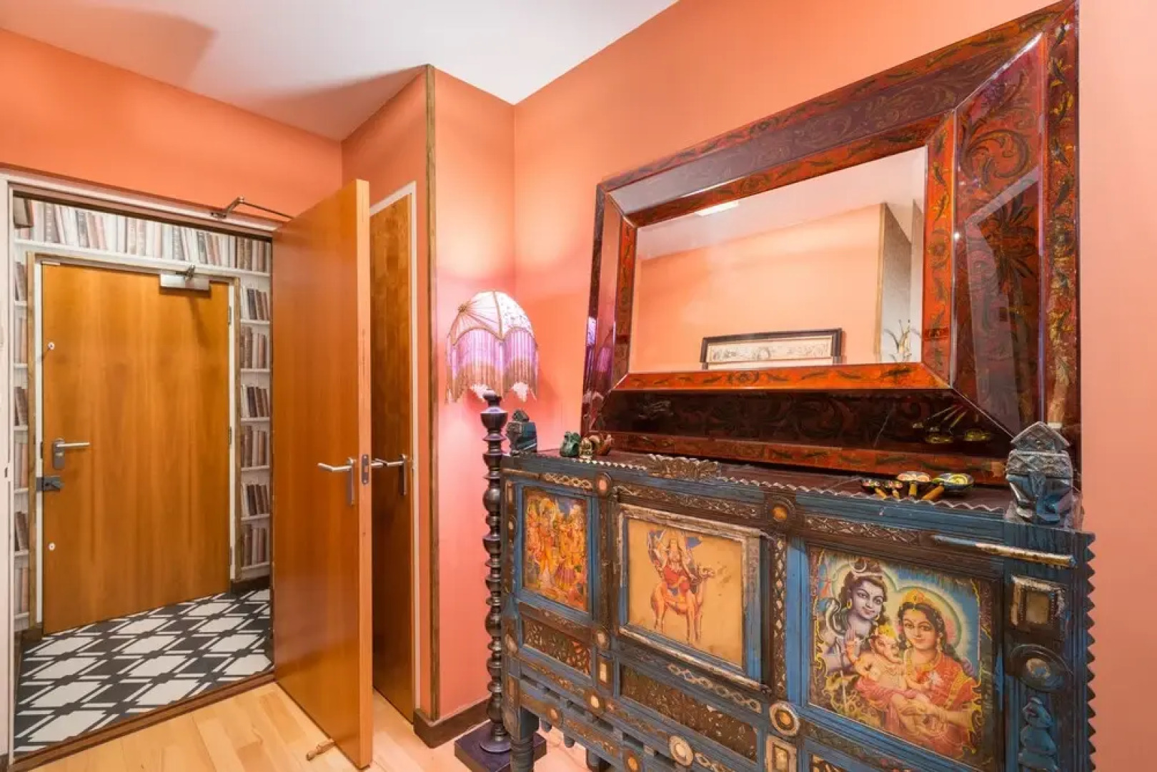 Quirky 1 Bedroom Apartment Next to Holyrood Palace