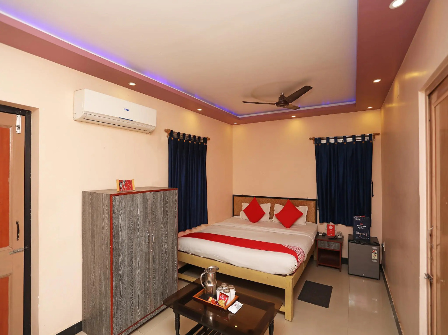 OYO 30449 Green Chilli