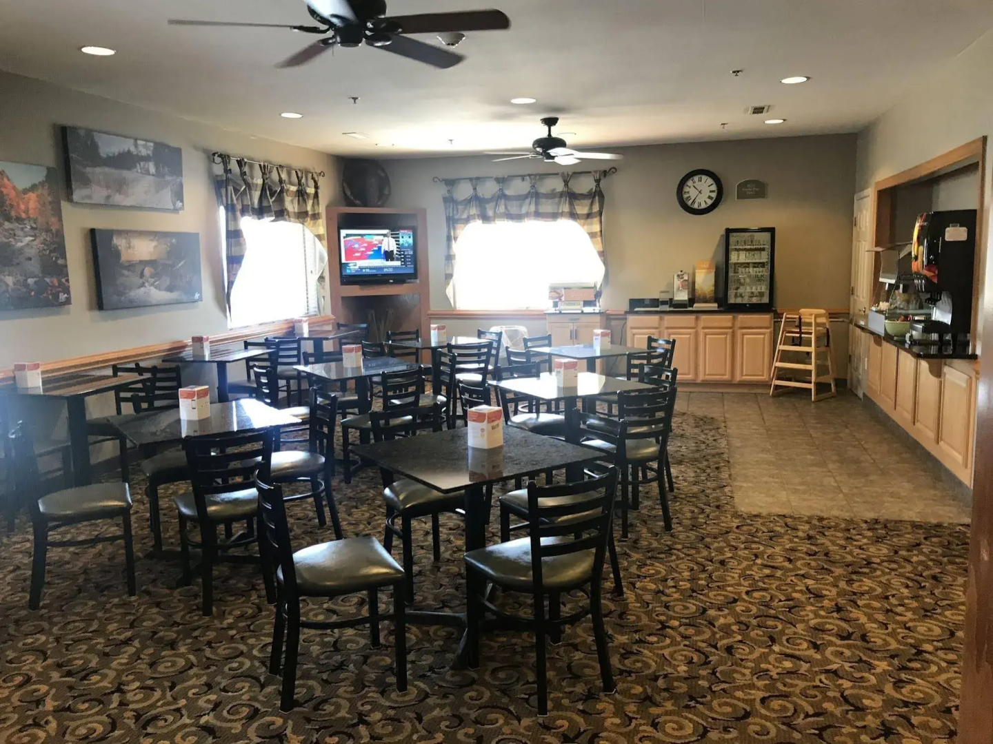 Quality Inn & Suites Hendersonville - Flat Rock