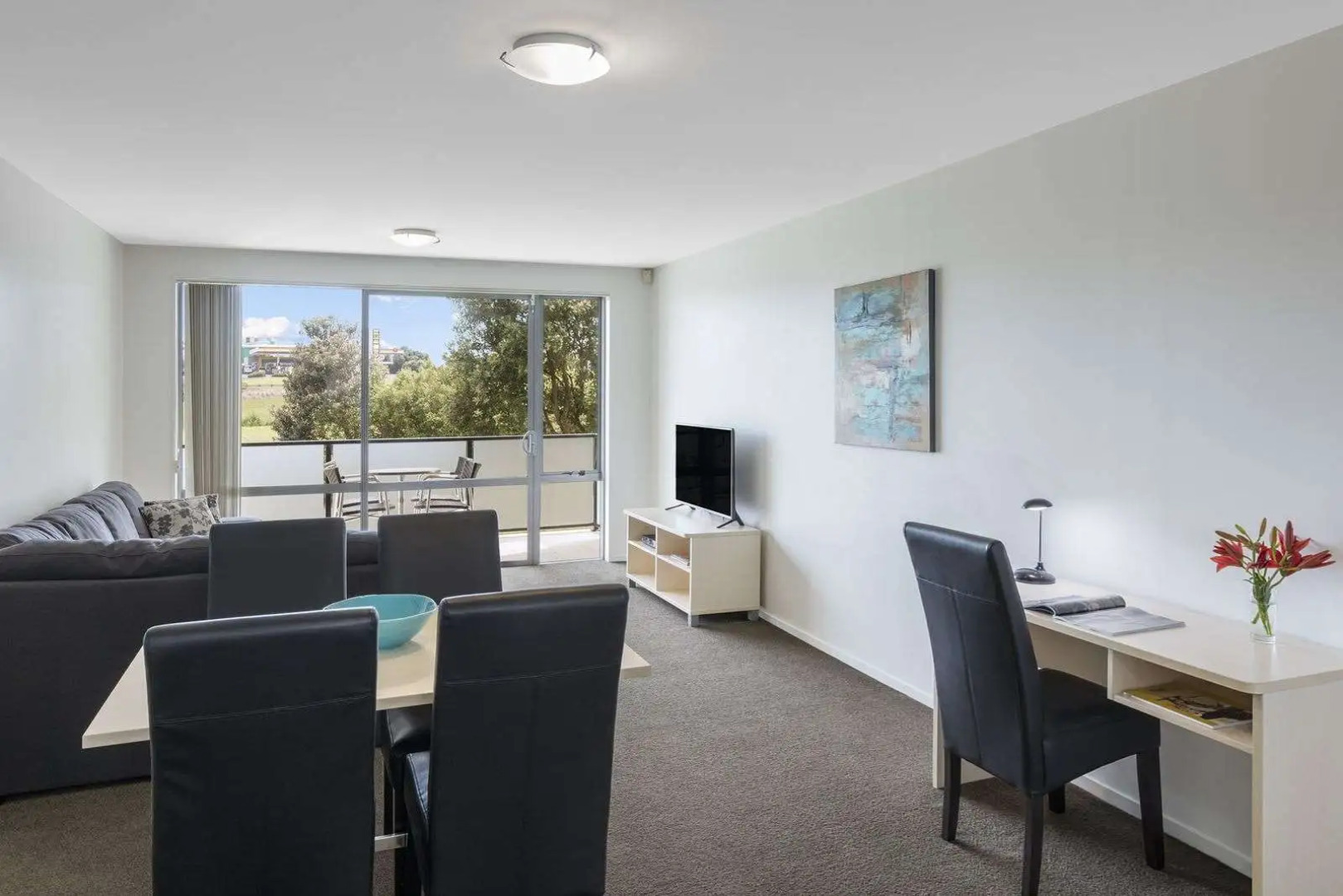 Waldorf Newhaven Apartments