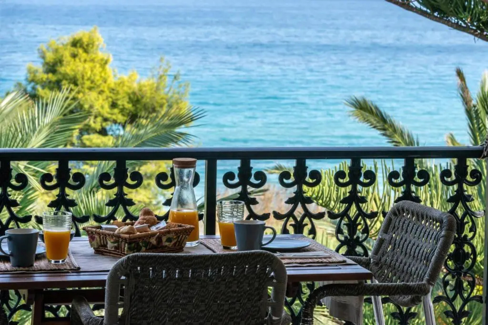 Panorama Studios & Apartments