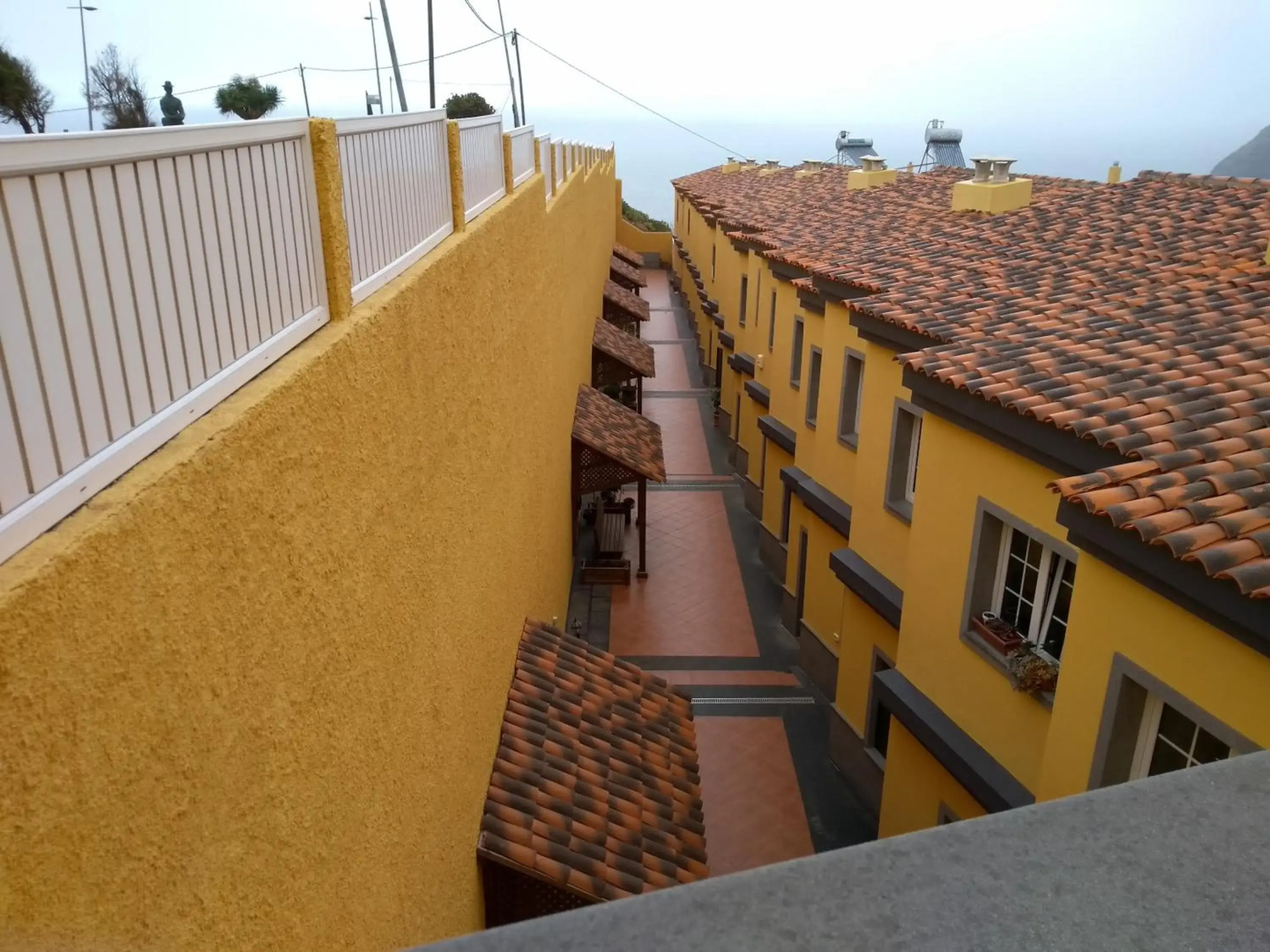 Playa Y Montaña: Naturaleza Y Armonía