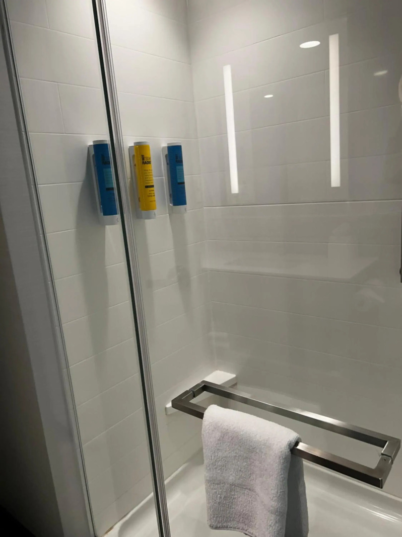 Tru by Hilton Lancaster East