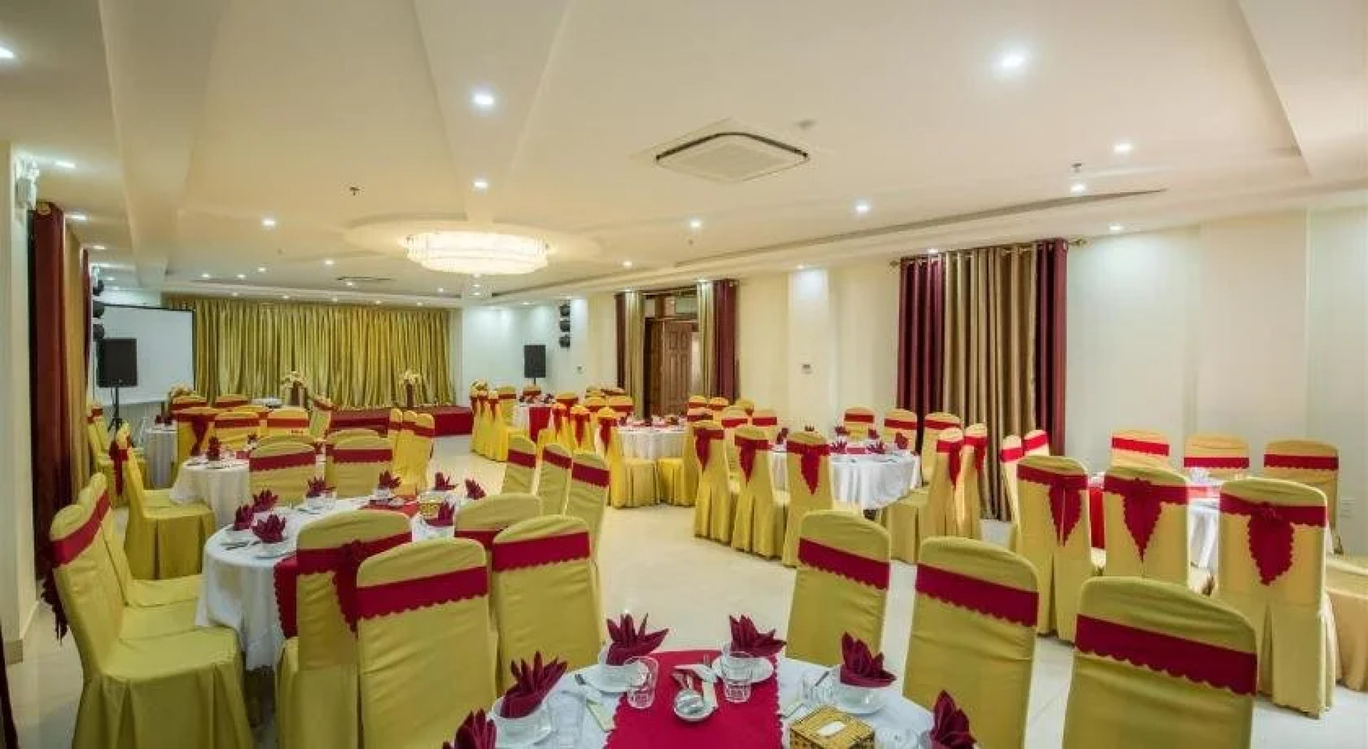 Amanda Quang Binh Hotel