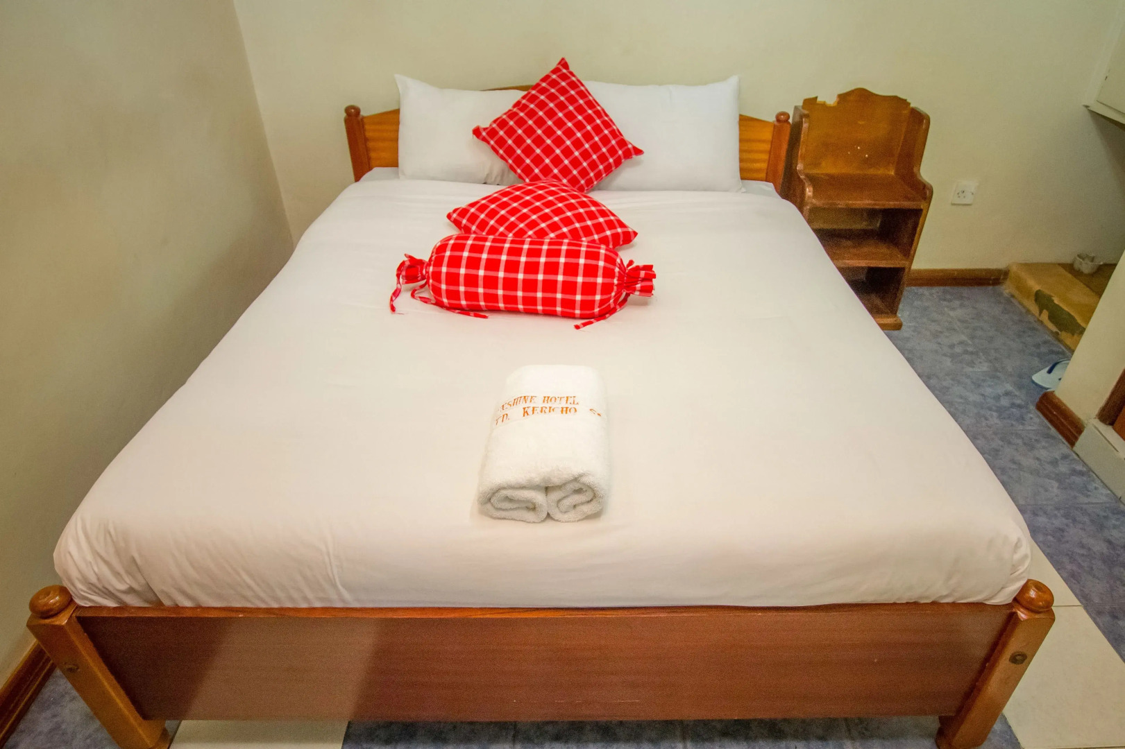 Sunshine Hotel Tengecha