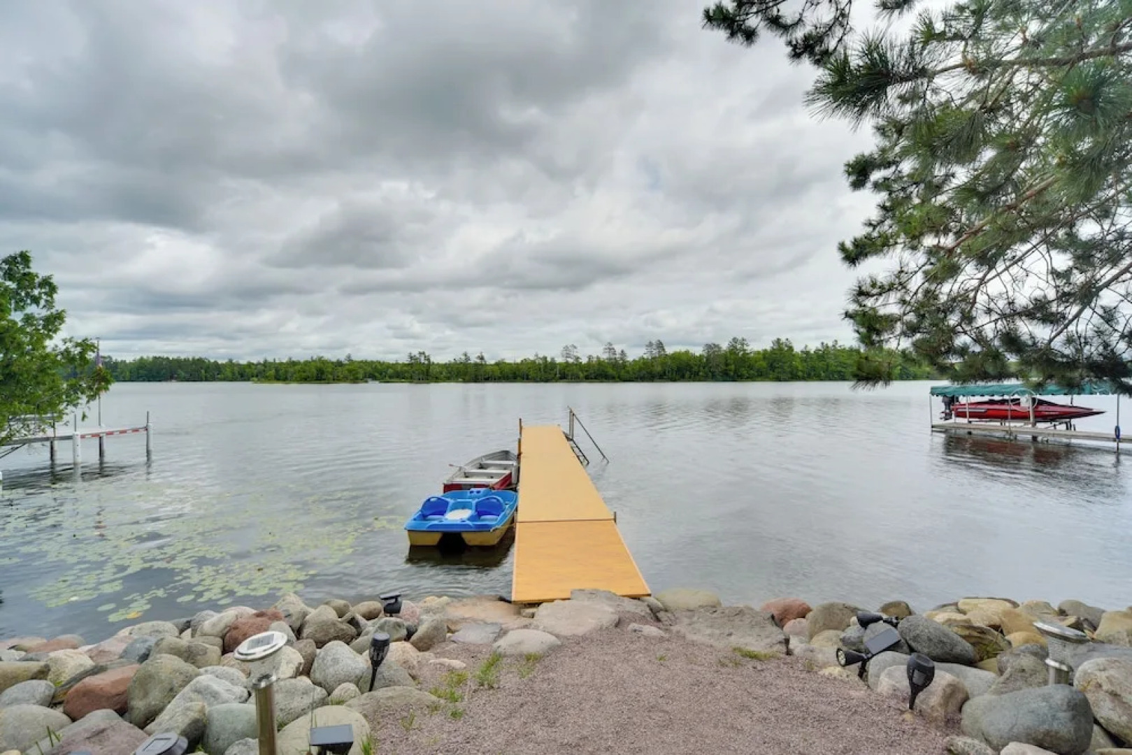 Solon Springs Getaway w/ Dock & Kayaks!