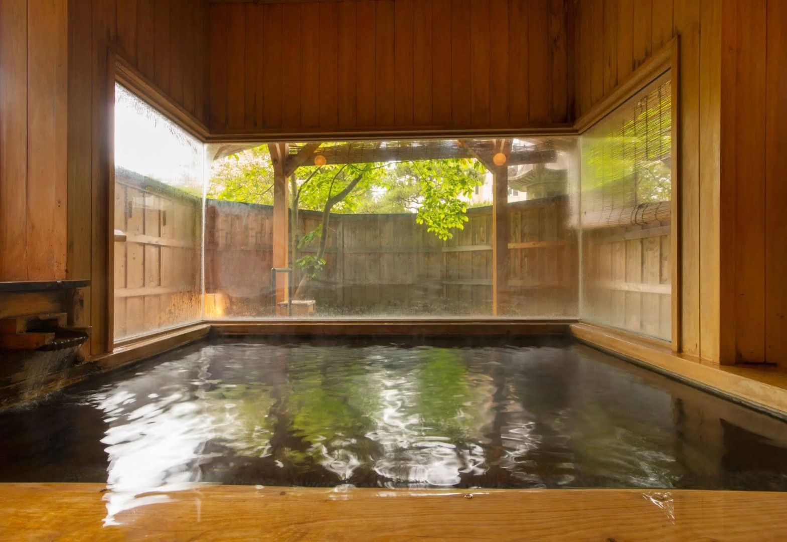 Okuhida Yakushi No Yu Honjin