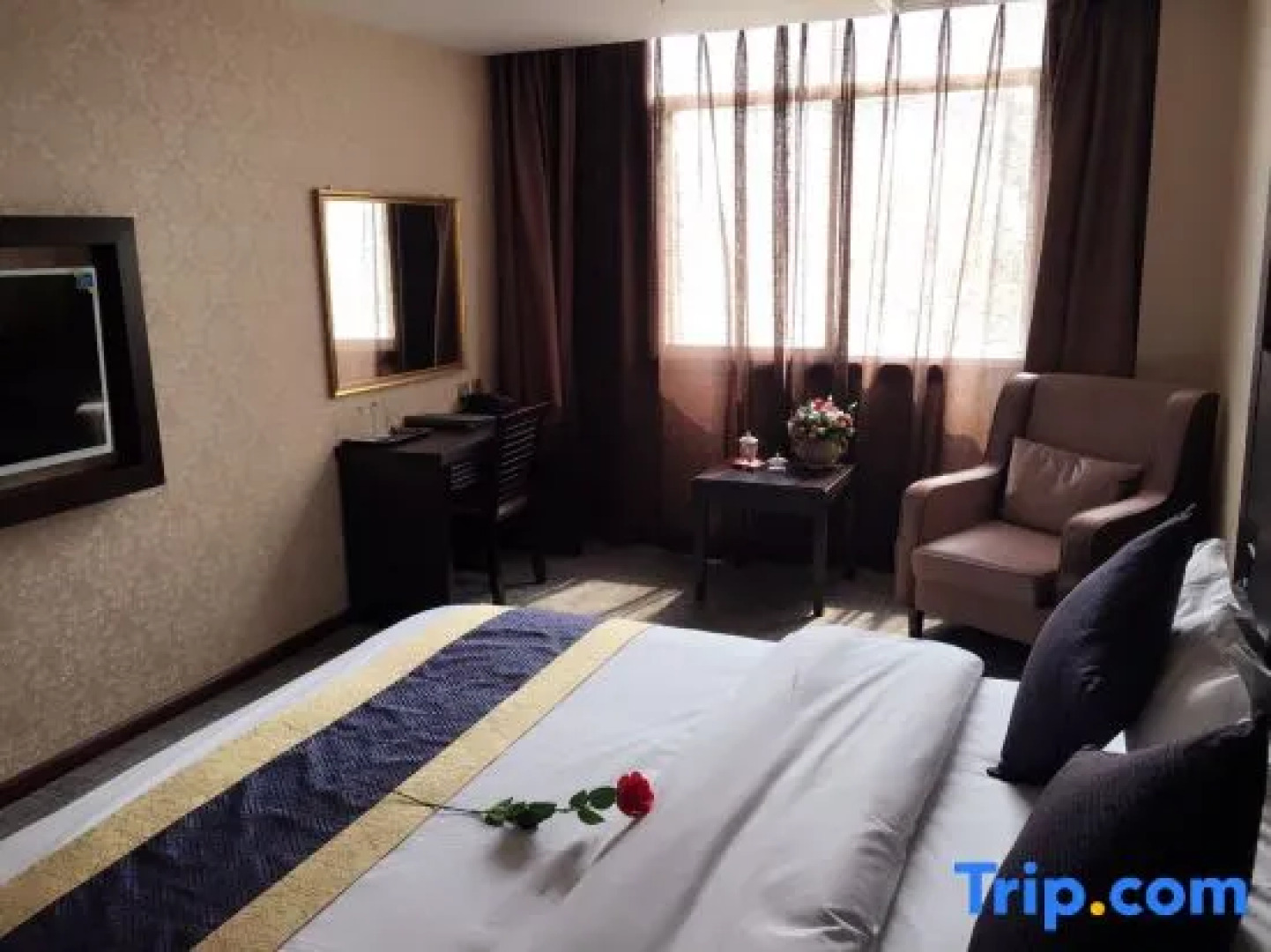 Yanshanzheshangshengshijiudian