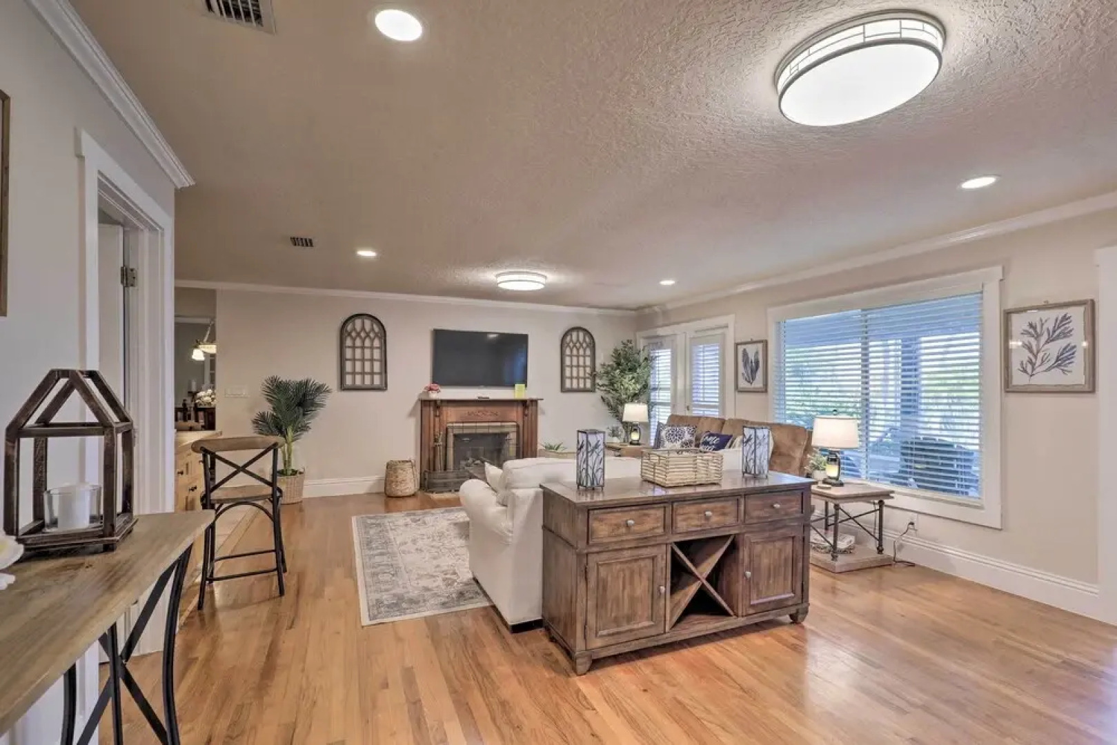 Waterfront Port Richey Getaway w/ Shared Dock