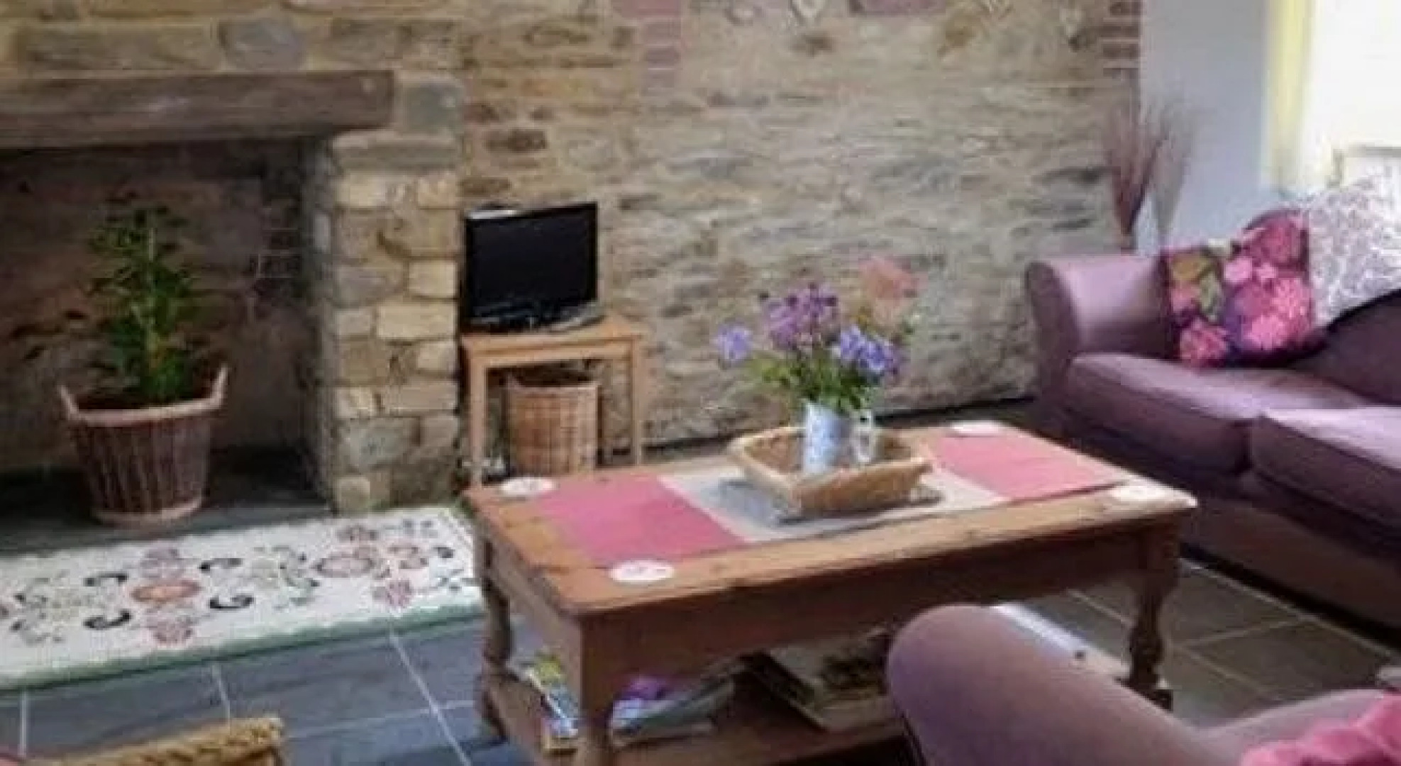 Bronhaul Farm Cottages