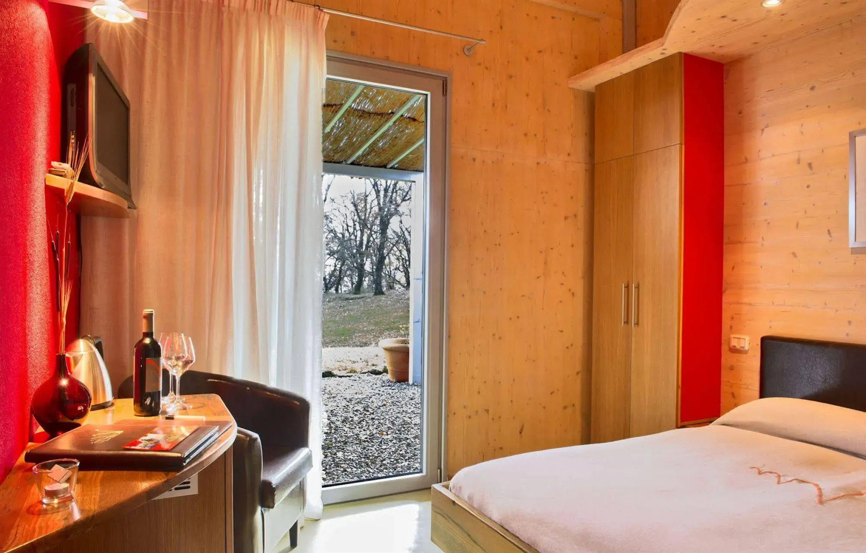 Valdonica Winery & Vineyard Residence