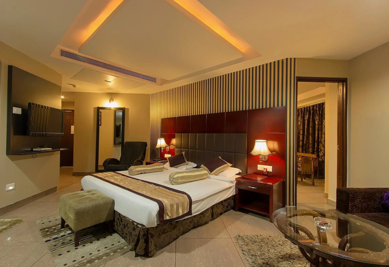 Hotel Gateway Grandeur