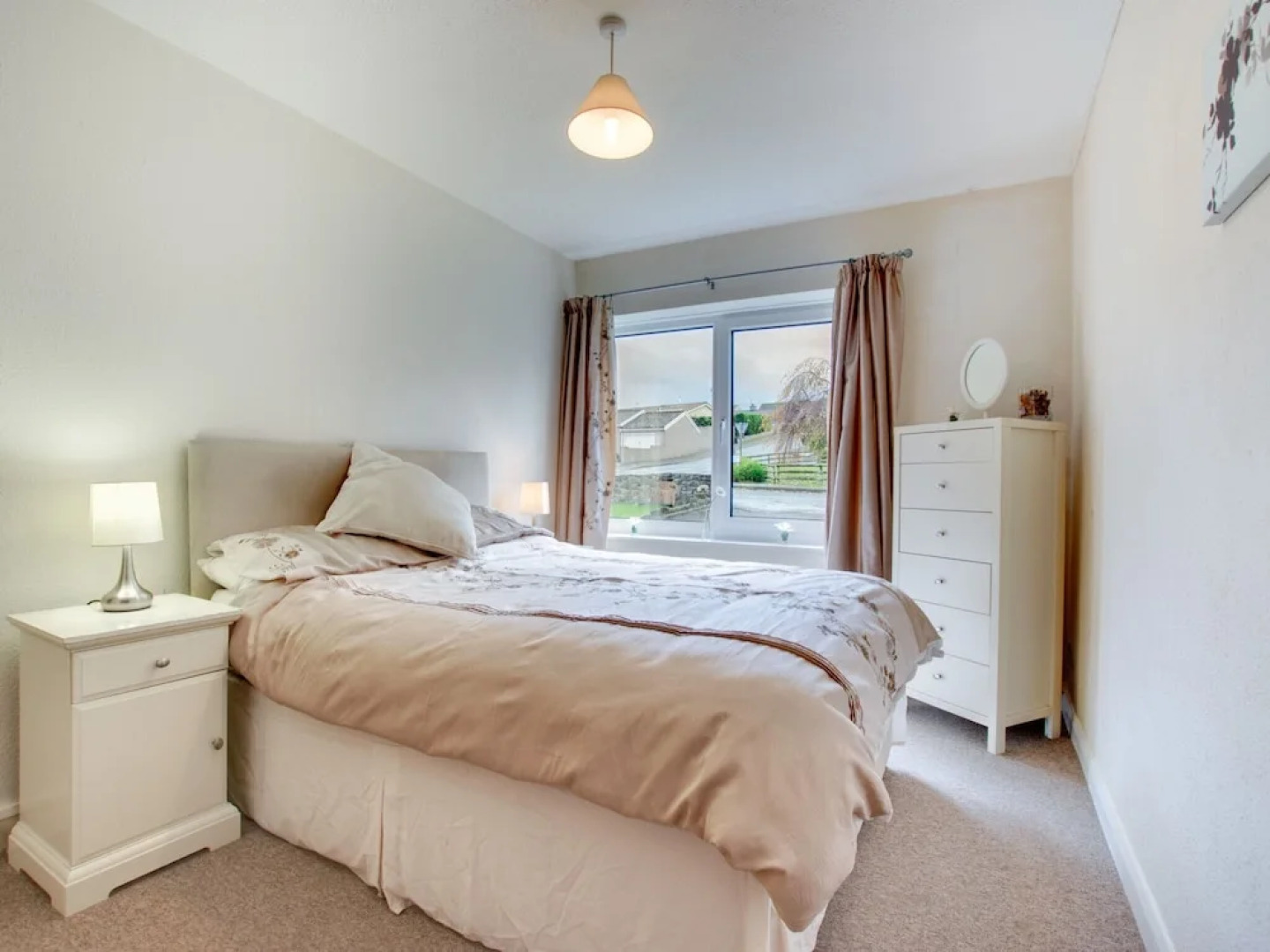 Homely Holiday Home in Saundersfoot With Garden