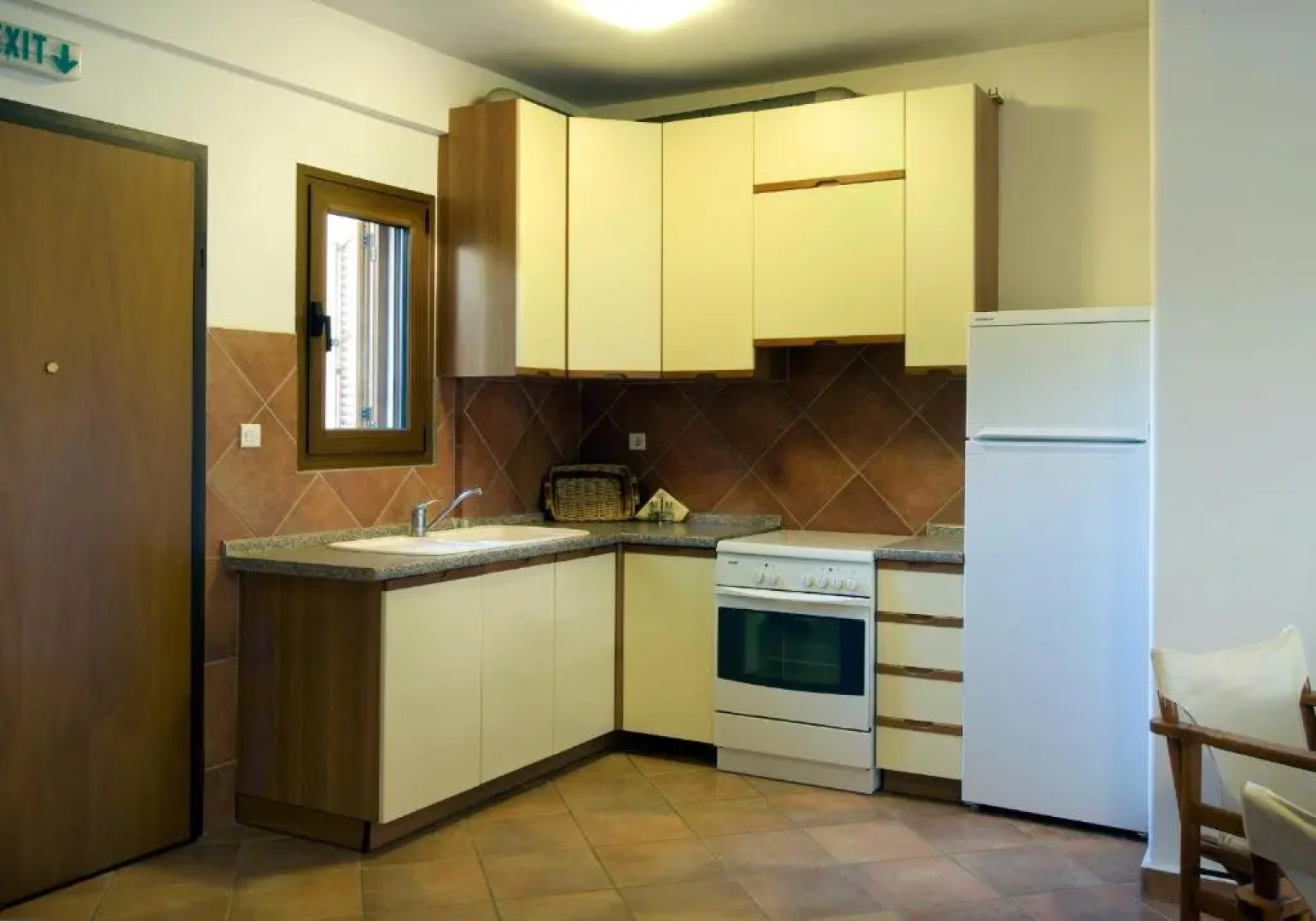 Amaryllis Summer Maisonettes