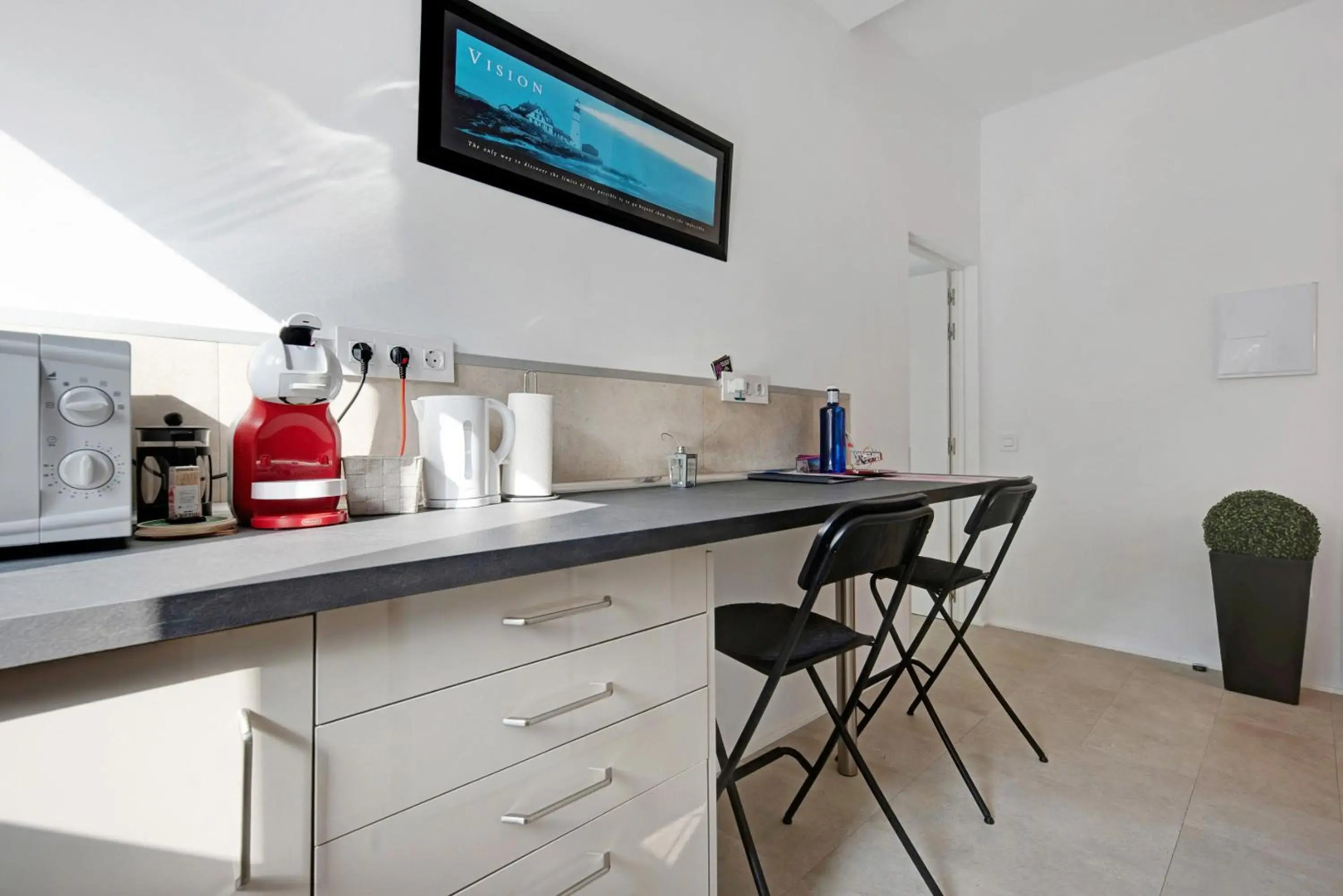 Fantastico 4 - With Large Private Terrace, Free Parking, air Conditioning, BBQ